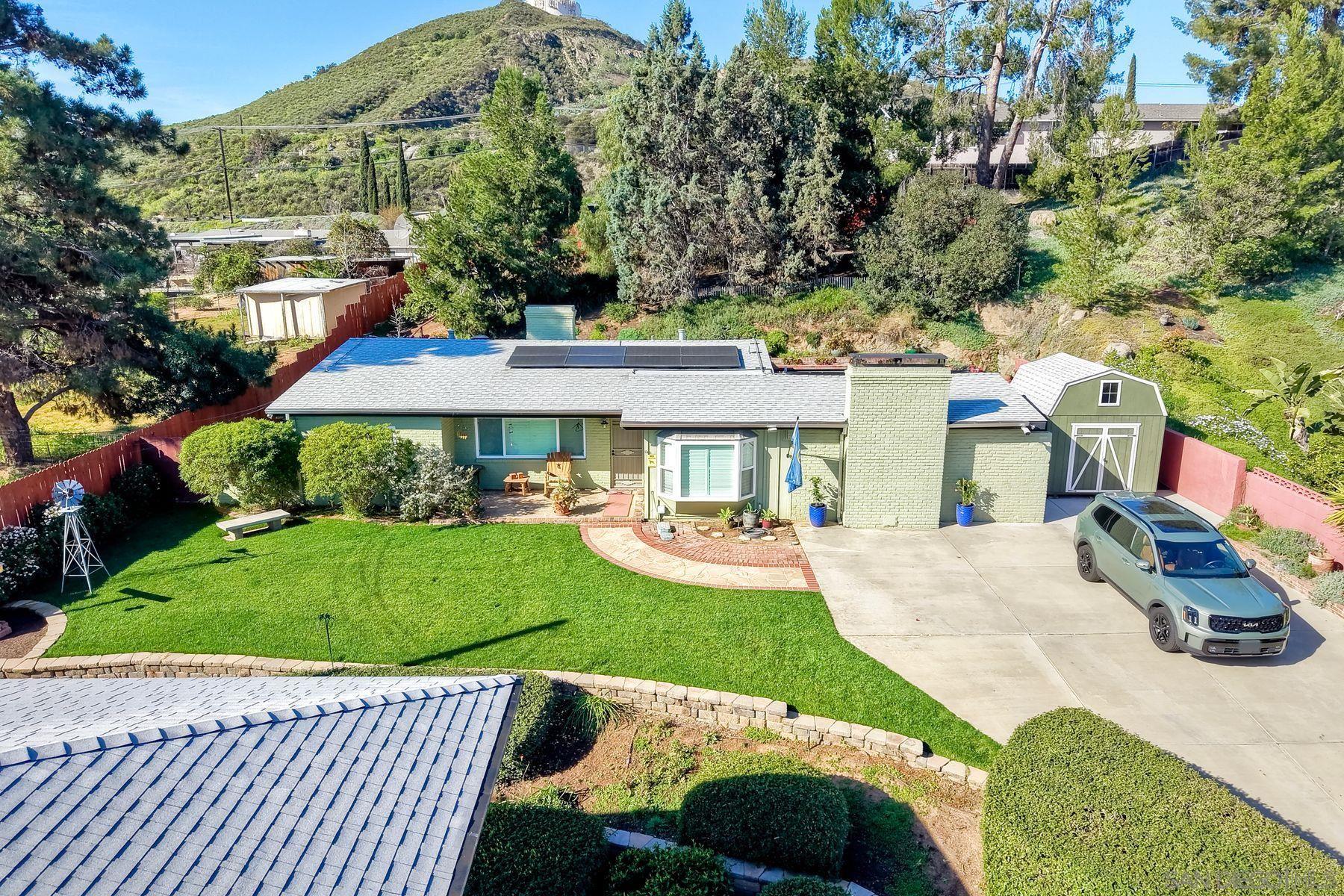 Detail Gallery Image 13 of 39 For 1912-1914  Jalisco Rd, El Cajon,  CA 92019 - 5 Beds | 3 Baths