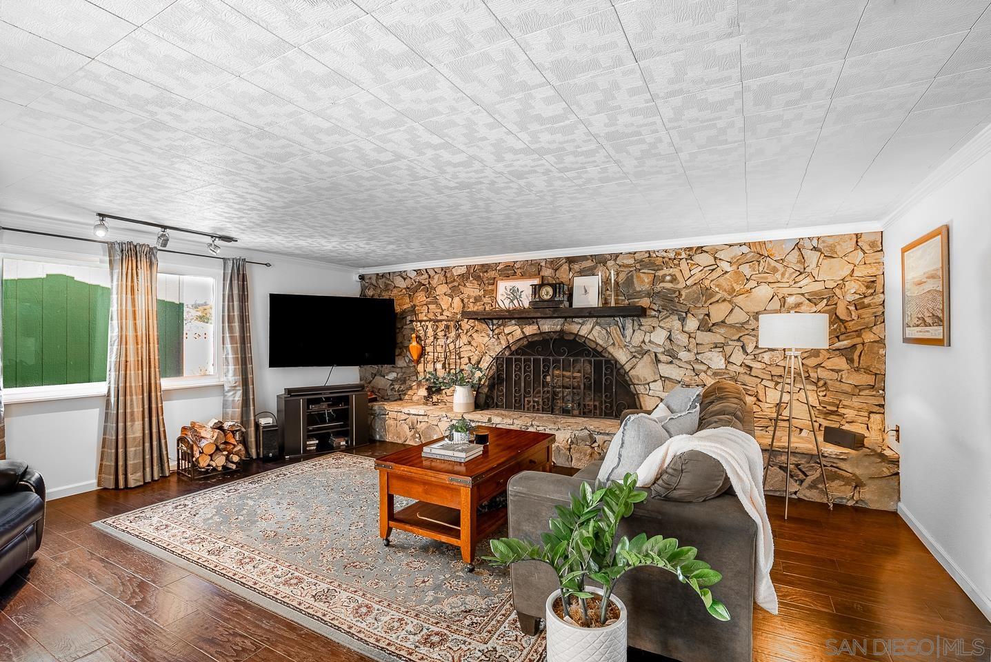 Detail Gallery Image 18 of 39 For 1912-1914  Jalisco Rd, El Cajon,  CA 92019 - 5 Beds | 3 Baths