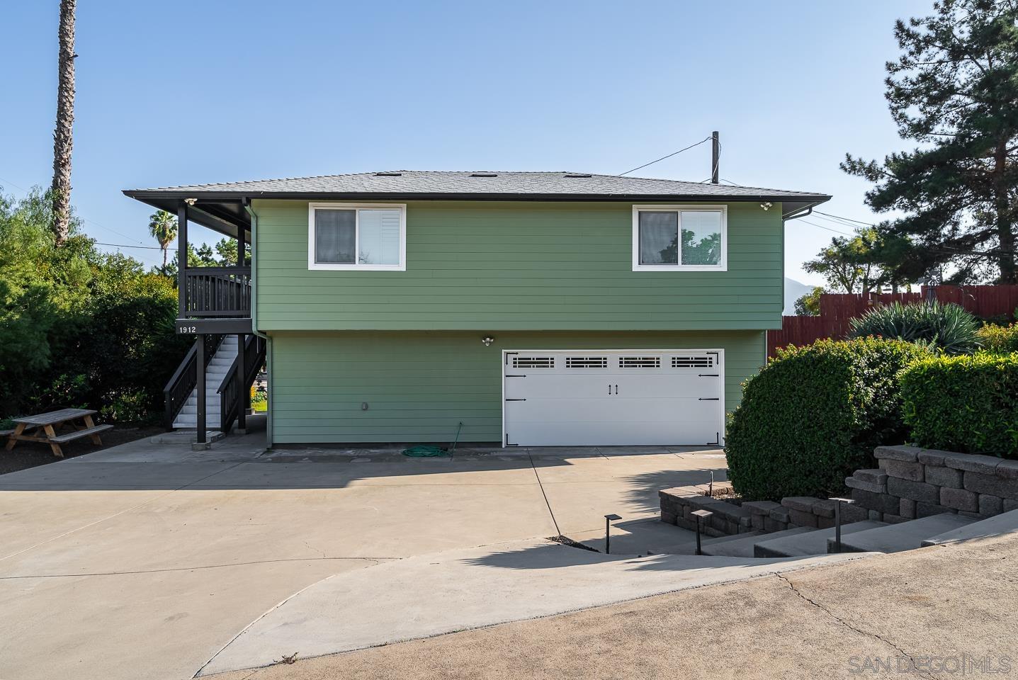 Detail Gallery Image 27 of 39 For 1912-1914  Jalisco Rd, El Cajon,  CA 92019 - 5 Beds | 3 Baths