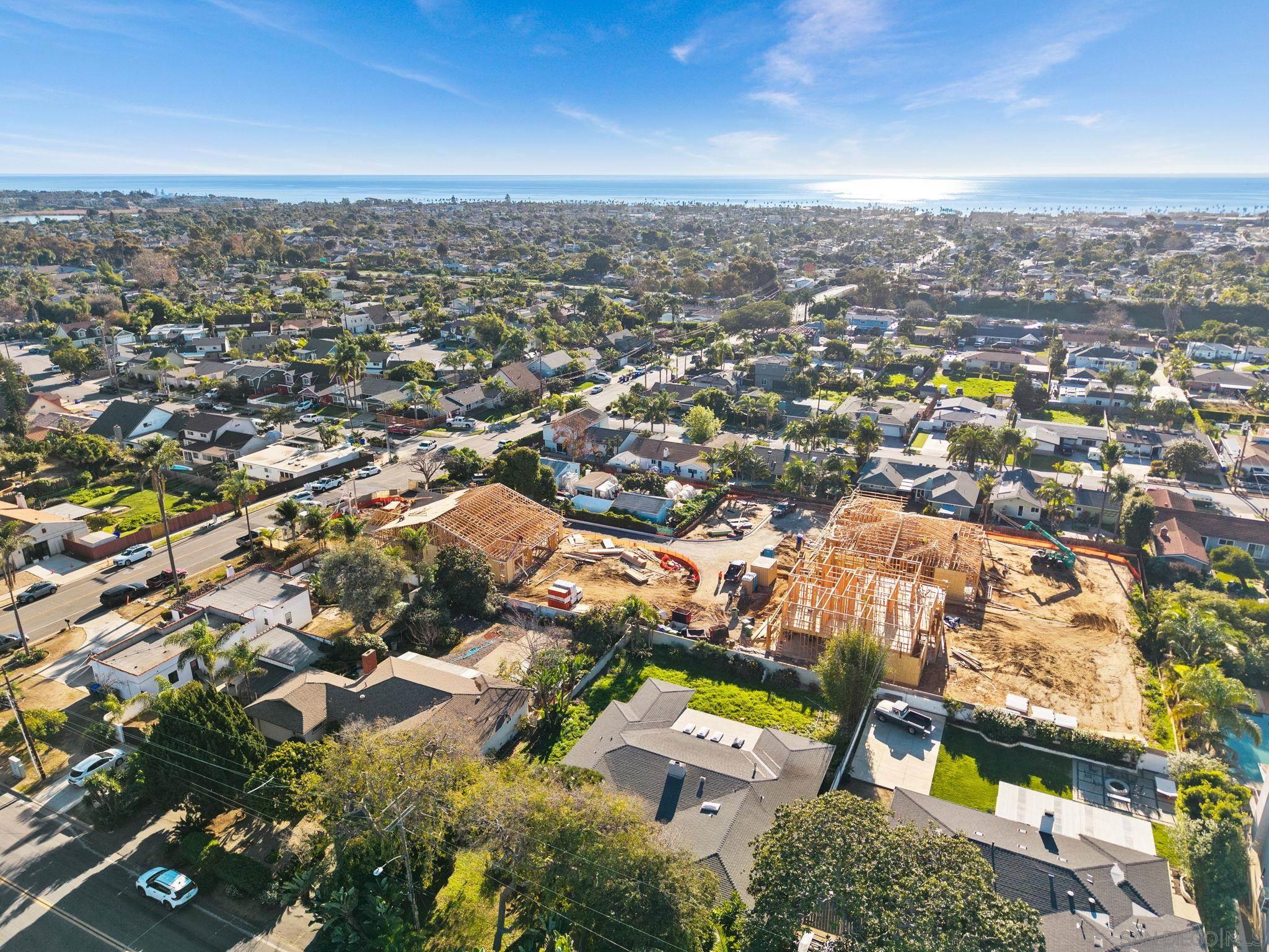 Detail Gallery Image 10 of 10 For 1720  California St., Oceanside,  CA 92054 - 4 Beds | 3/1 Baths