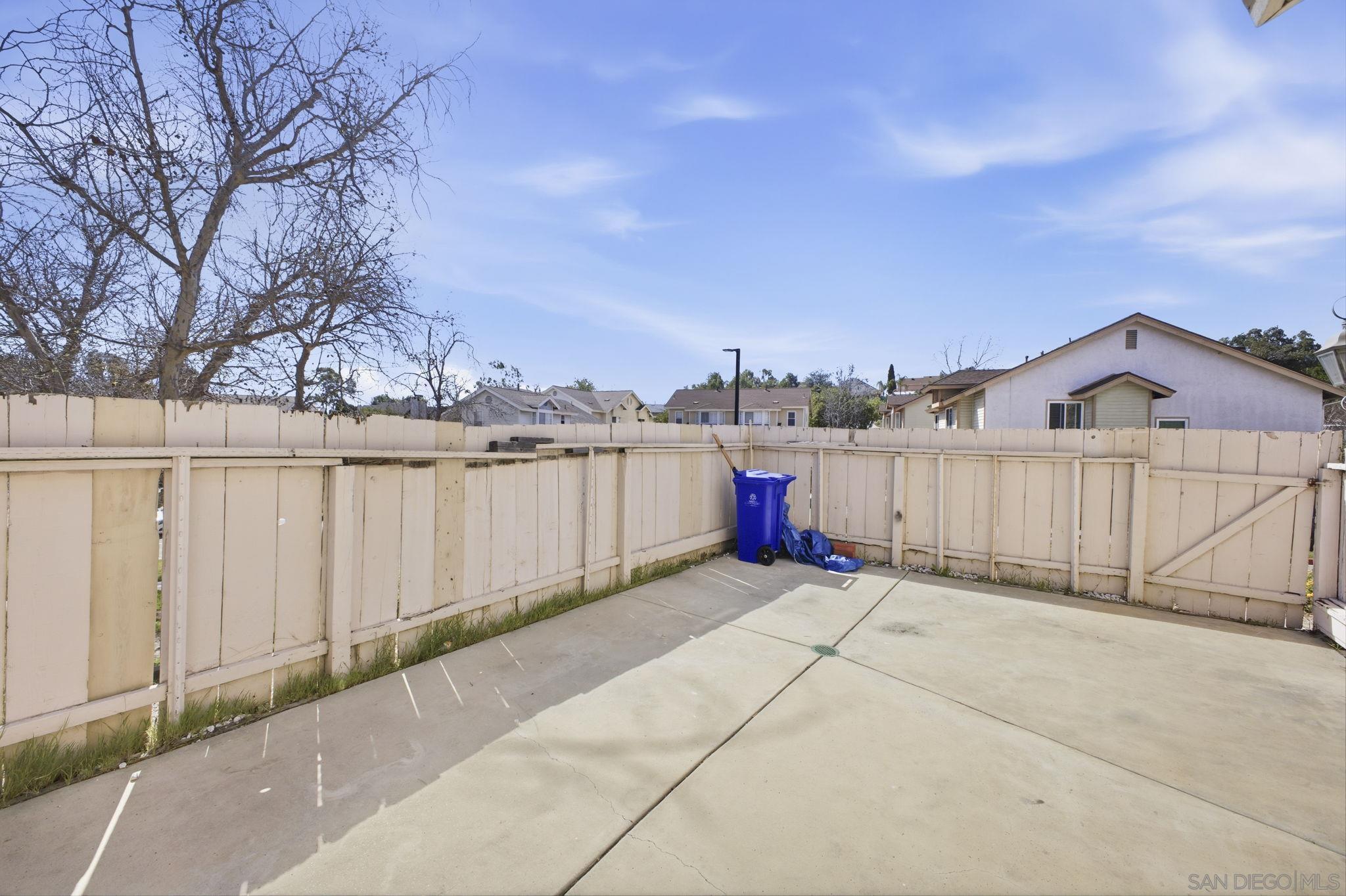 Detail Gallery Image 21 of 23 For 1683  Manzana Way, San Diego,  CA 92139 - 3 Beds | 2/1 Baths