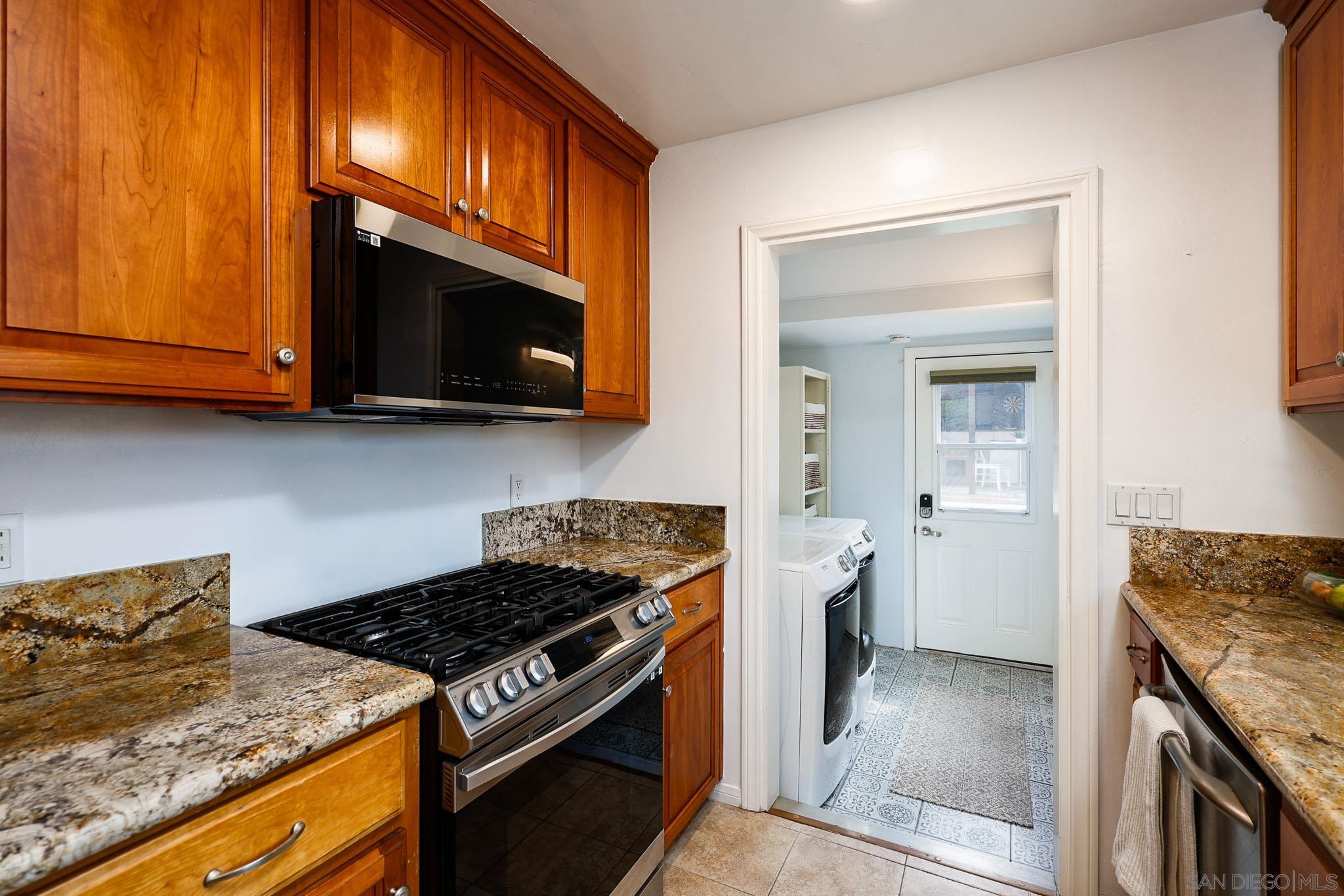 Detail Gallery Image 9 of 25 For 8845  Greenview Pl, Spring Valley,  CA 91977 - 2 Beds | 1 Baths