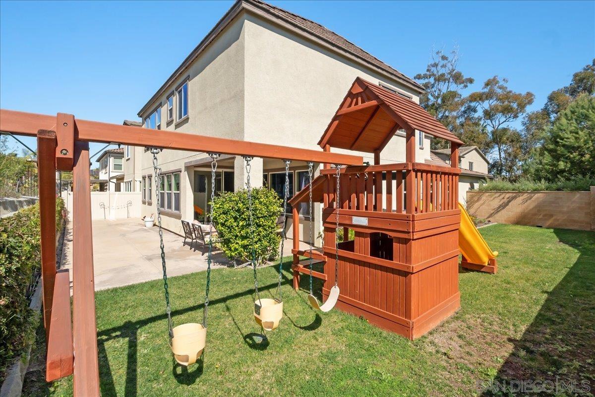 Detail Gallery Image 33 of 34 For 683  Grant Ct, Vista,  CA 92083 - 5 Beds | 4 Baths