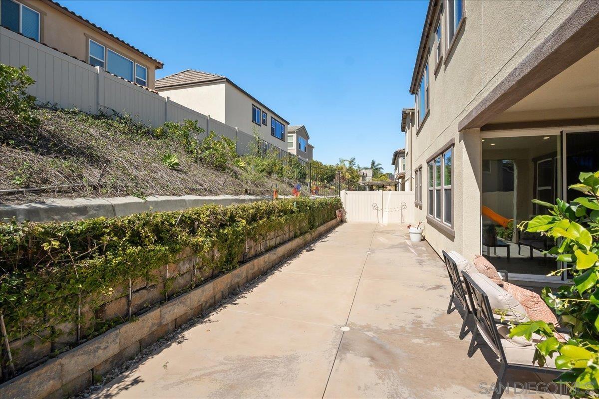 Detail Gallery Image 34 of 34 For 683  Grant Ct, Vista,  CA 92083 - 5 Beds | 4 Baths