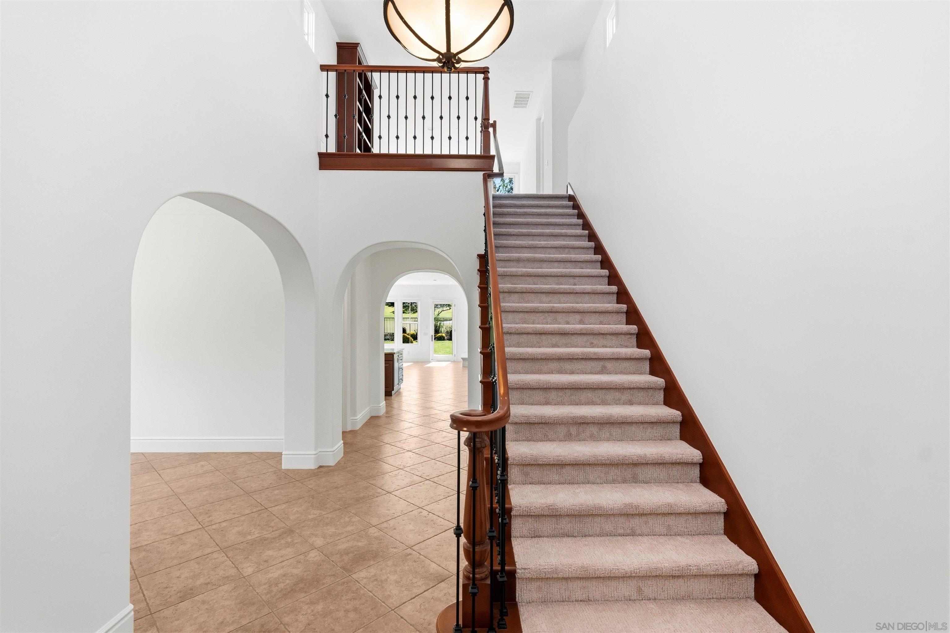 Detail Gallery Image 11 of 26 For 16889  Going My Way, San Diego,  CA 92127 - 4 Beds | 4/1 Baths