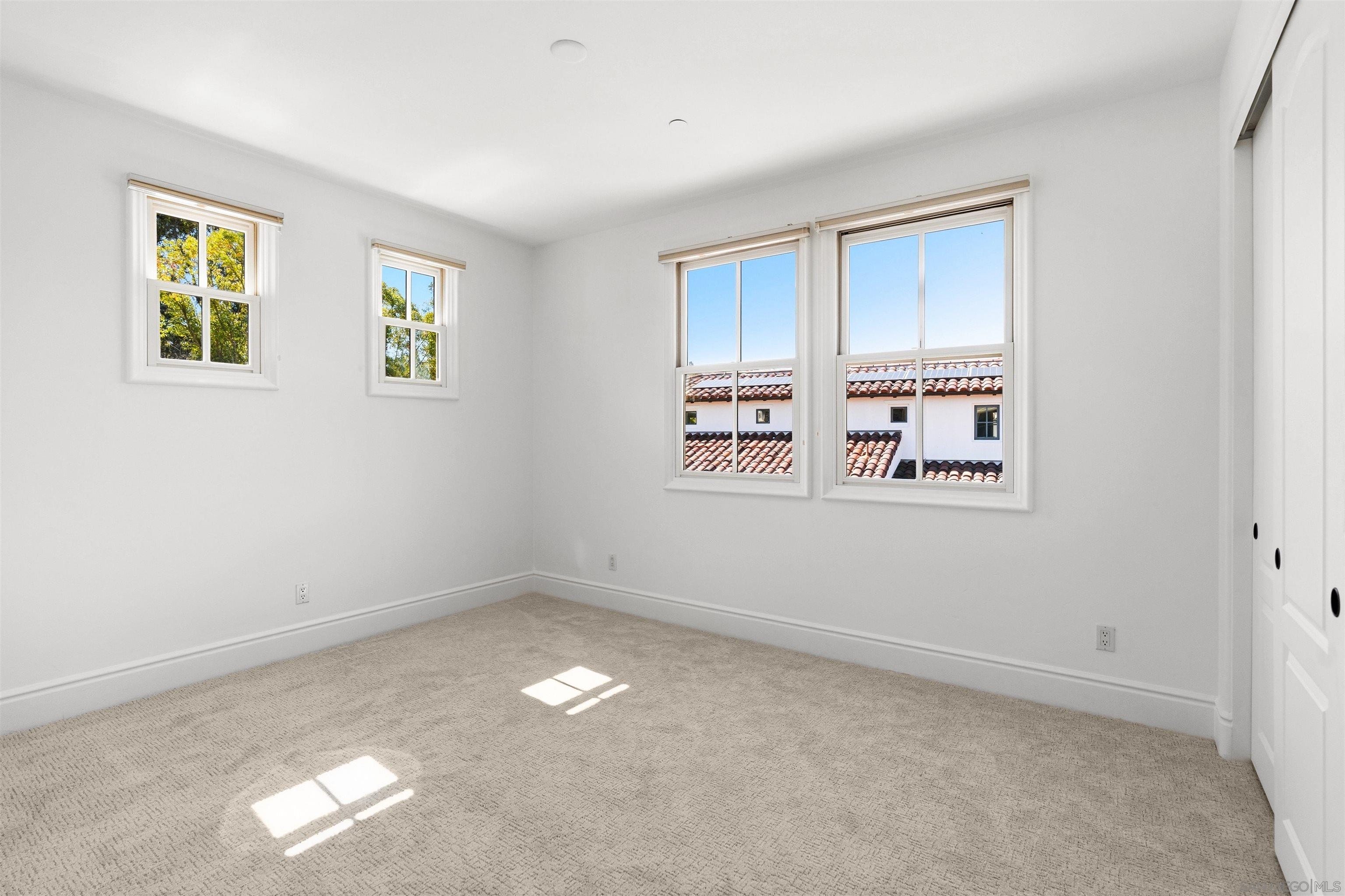 Detail Gallery Image 15 of 26 For 16889  Going My Way, San Diego,  CA 92127 - 4 Beds | 4/1 Baths