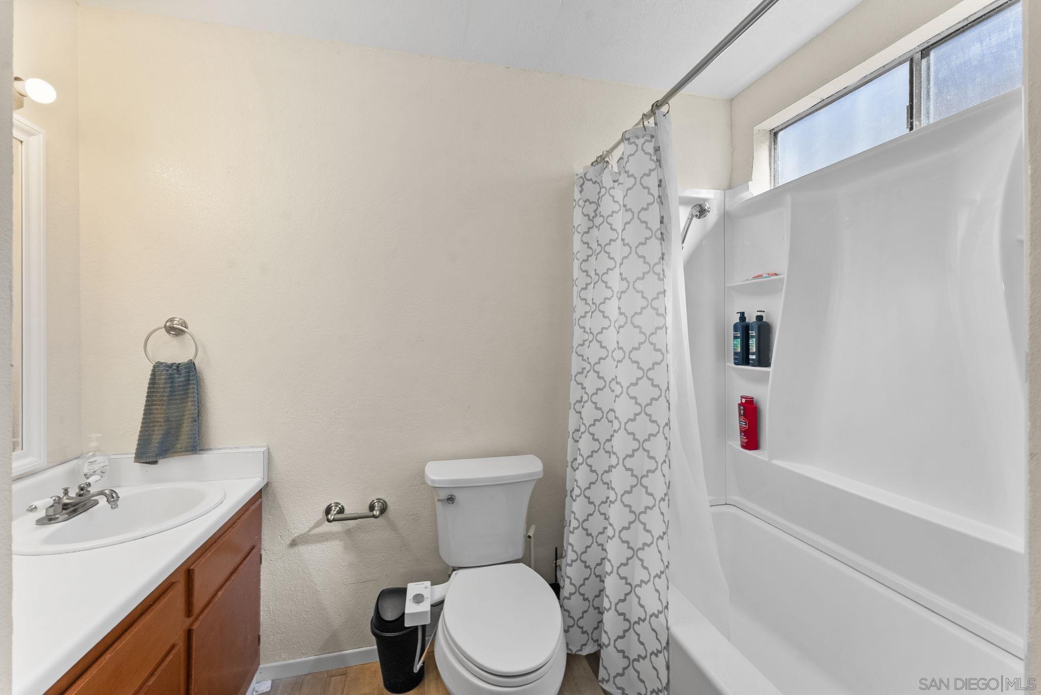 Detail Gallery Image 5 of 13 For 1641  Pentecost Way  #6,  San Diego,  CA 92105 - 1 Beds | 1 Baths
