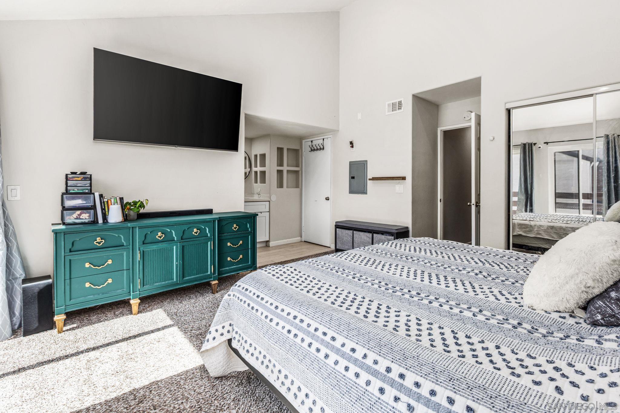 Detail Gallery Image 20 of 41 For 615  Beyer Way  #602,  San Diego,  CA 92154 - 4 Beds | 2/1 Baths