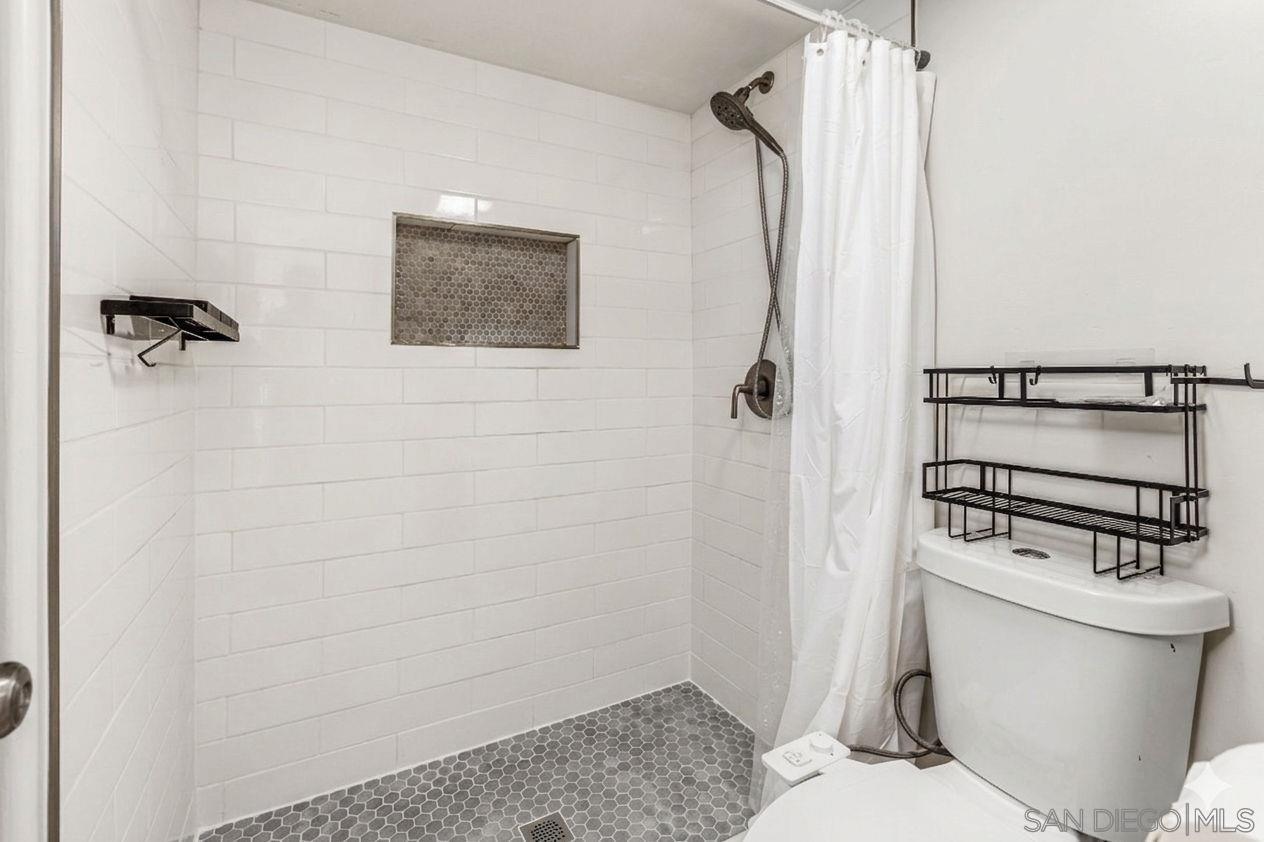 Detail Gallery Image 24 of 41 For 615  Beyer Way  #602,  San Diego,  CA 92154 - 4 Beds | 2/1 Baths