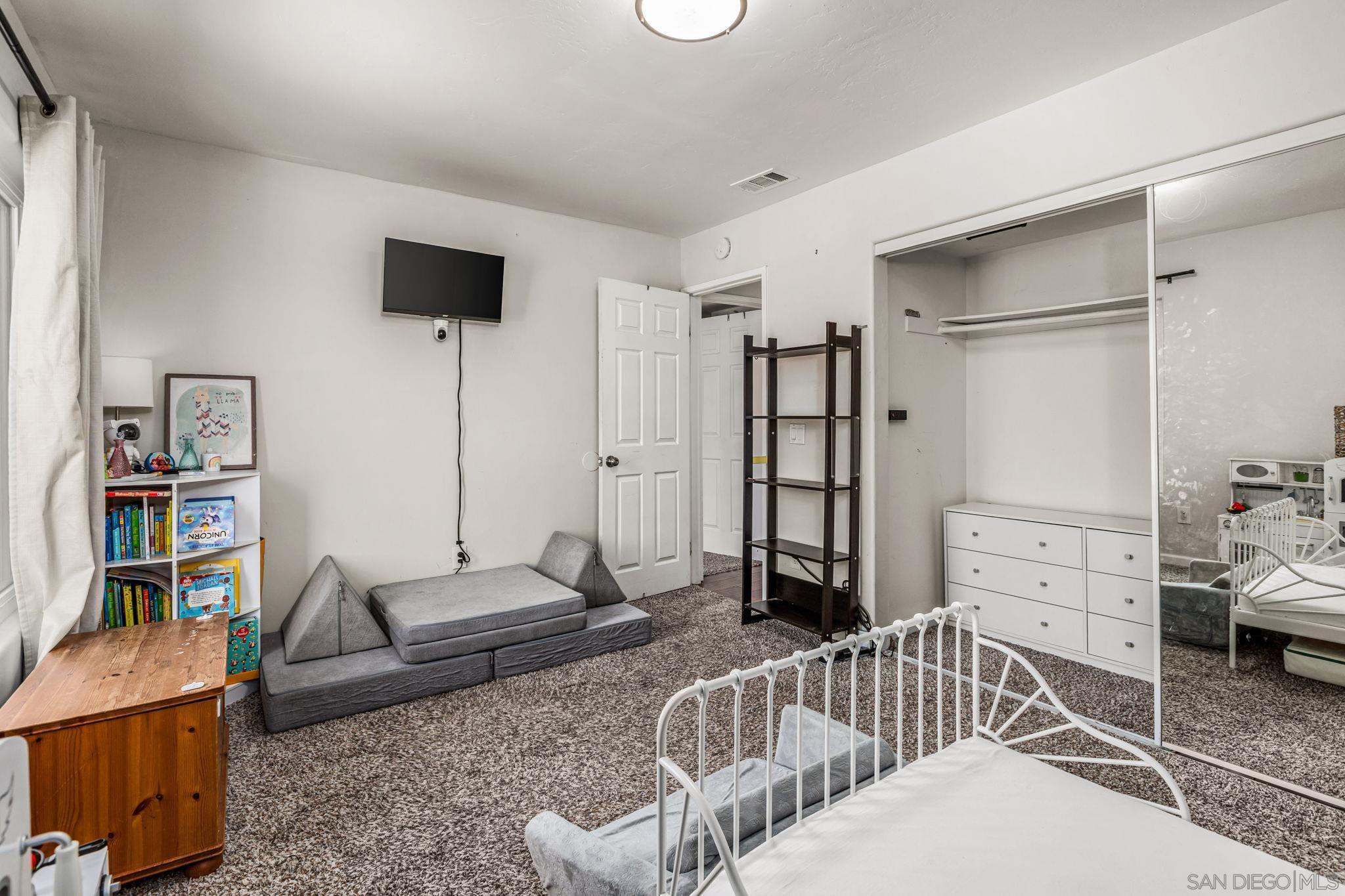 Detail Gallery Image 26 of 41 For 615  Beyer Way  #602,  San Diego,  CA 92154 - 4 Beds | 2/1 Baths