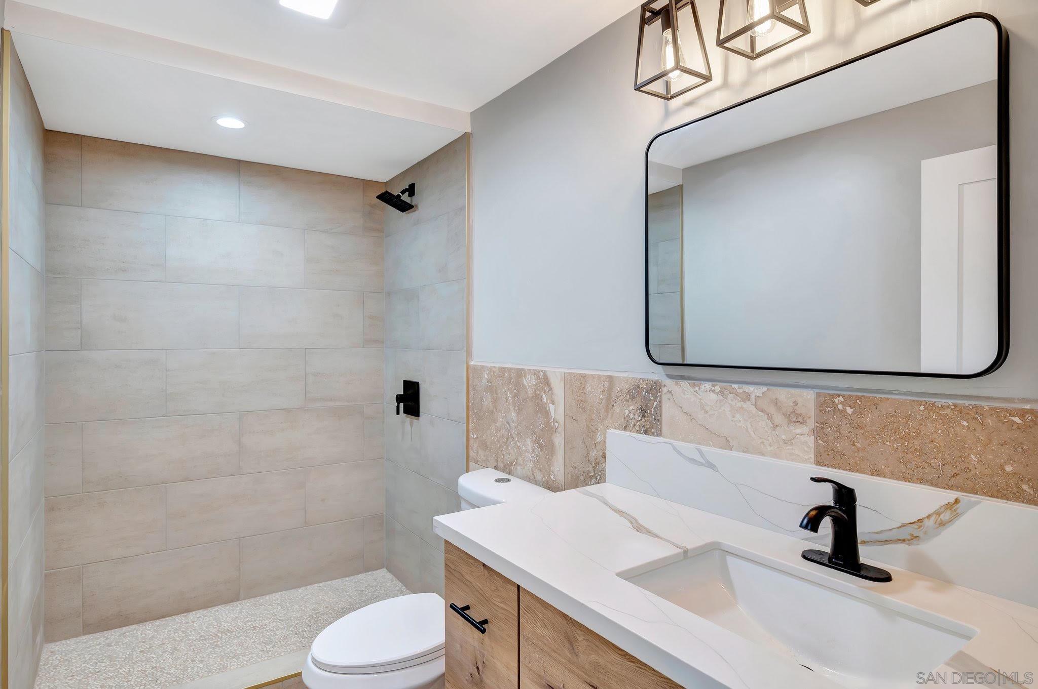 Detail Gallery Image 15 of 24 For 1349  Bonair Rd, Vista,  CA 92084 - 5 Beds | 2 Baths