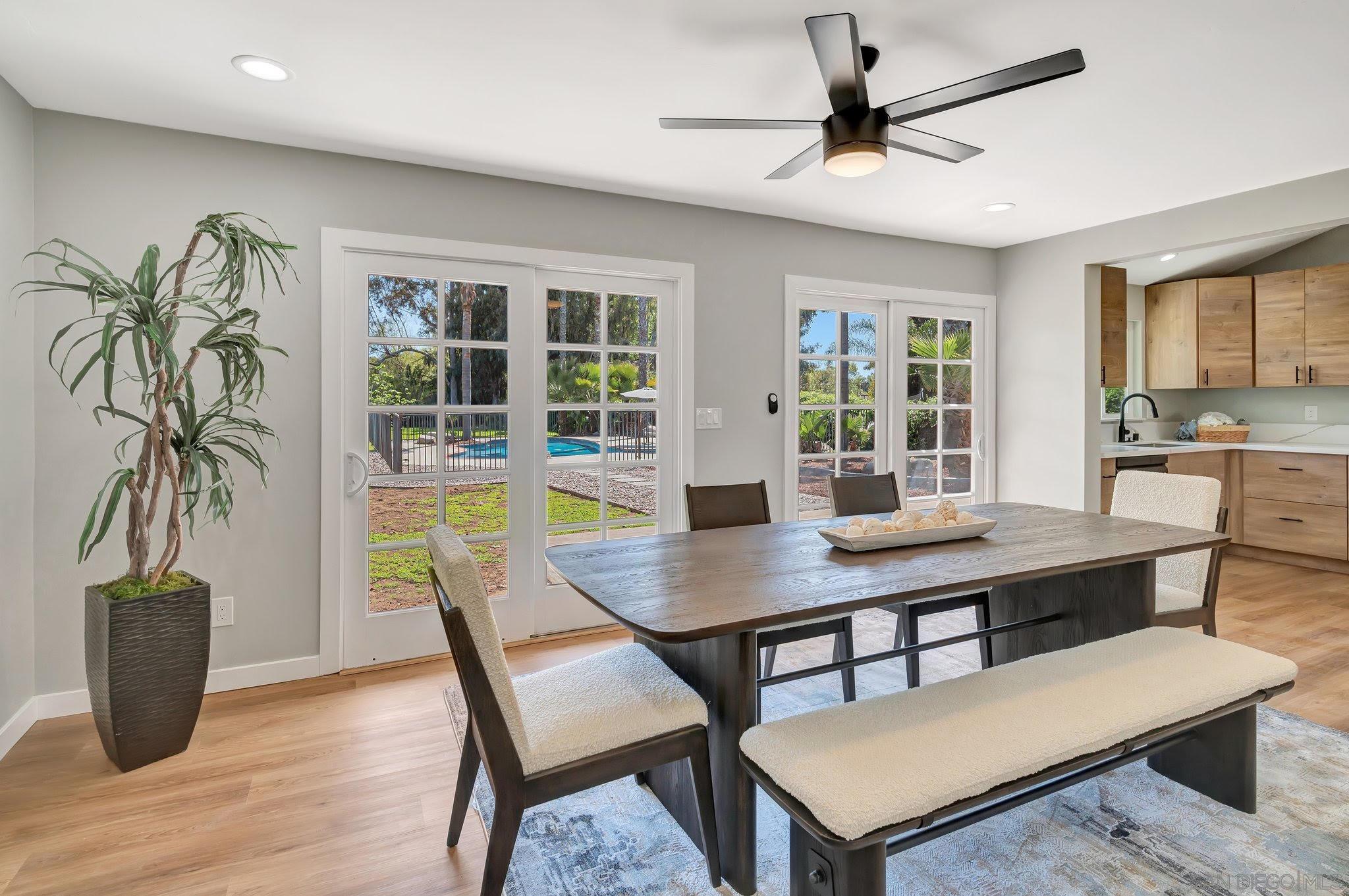 Detail Gallery Image 10 of 24 For 1349  Bonair Rd, Vista,  CA 92084 - 5 Beds | 2 Baths