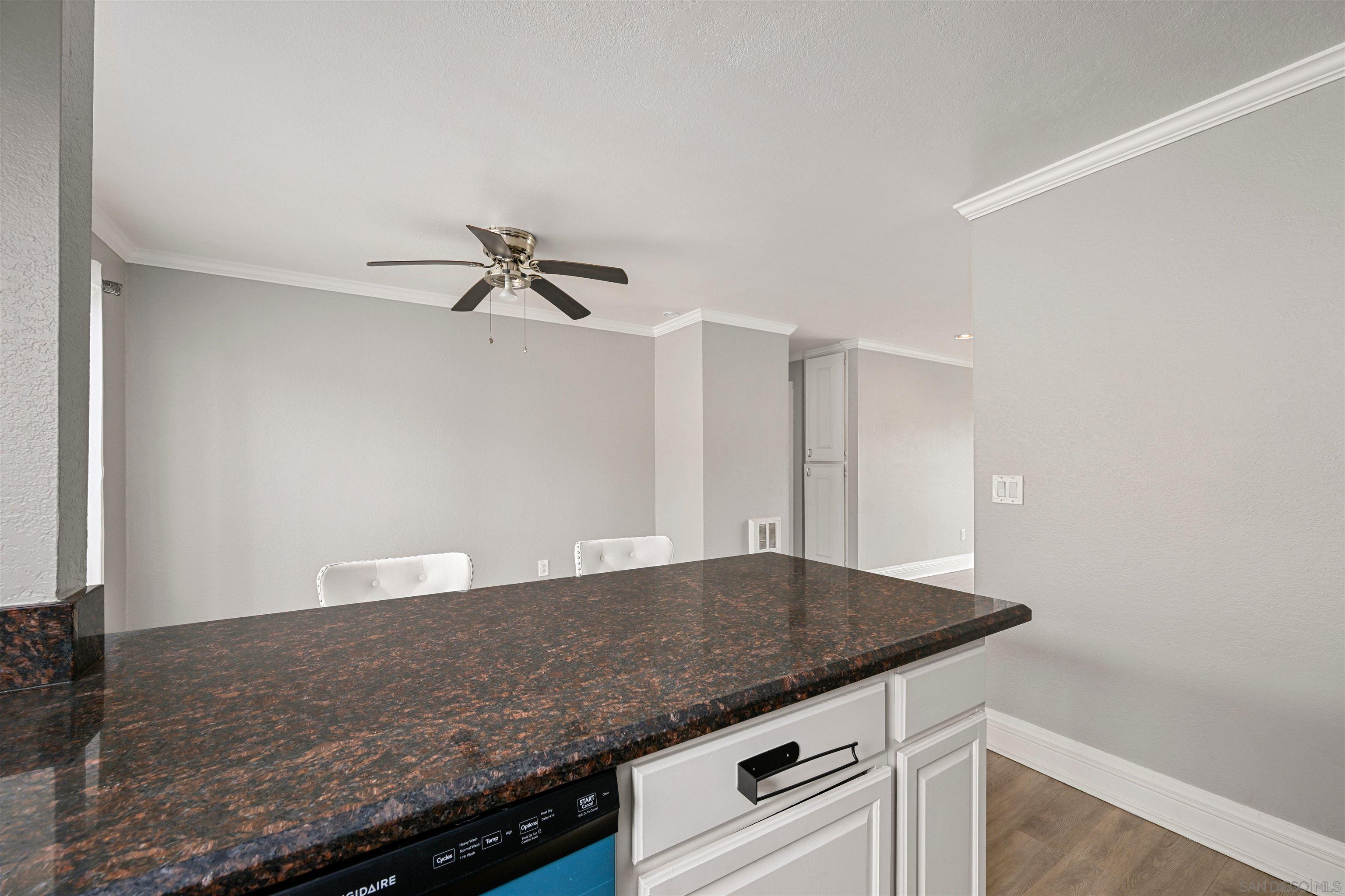 Detail Gallery Image 11 of 17 For 1643  Pentecost Way  #4,  San Diego,  CA 92105 - 2 Beds | 1 Baths