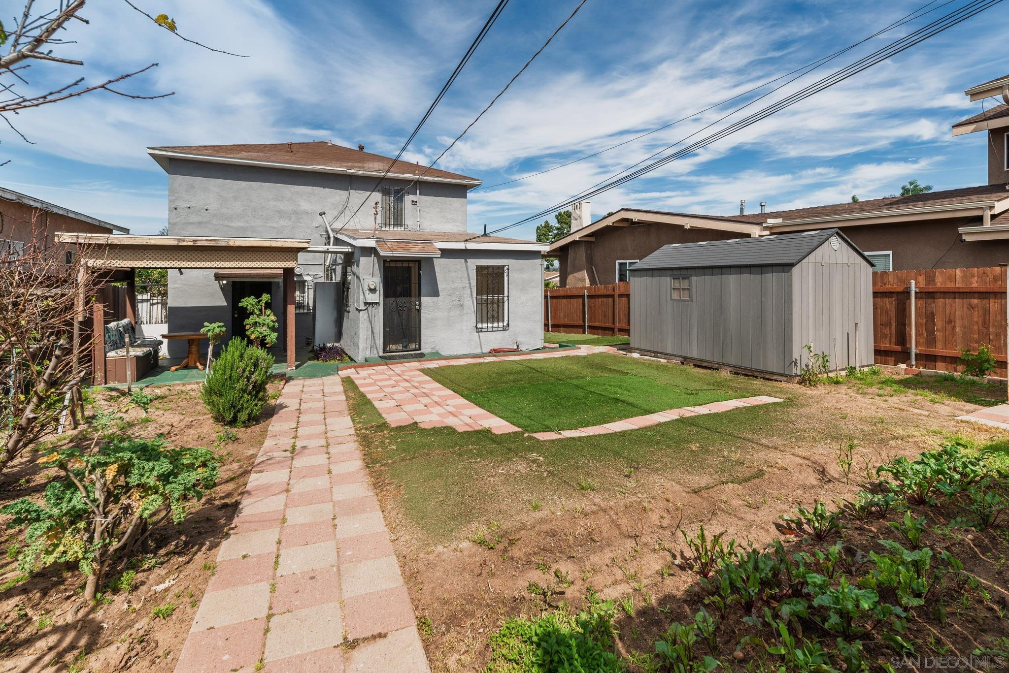 Detail Gallery Image 32 of 39 For 2925  Franklin Ave, San Diego,  CA 92113 - 7 Beds | 3/1 Baths