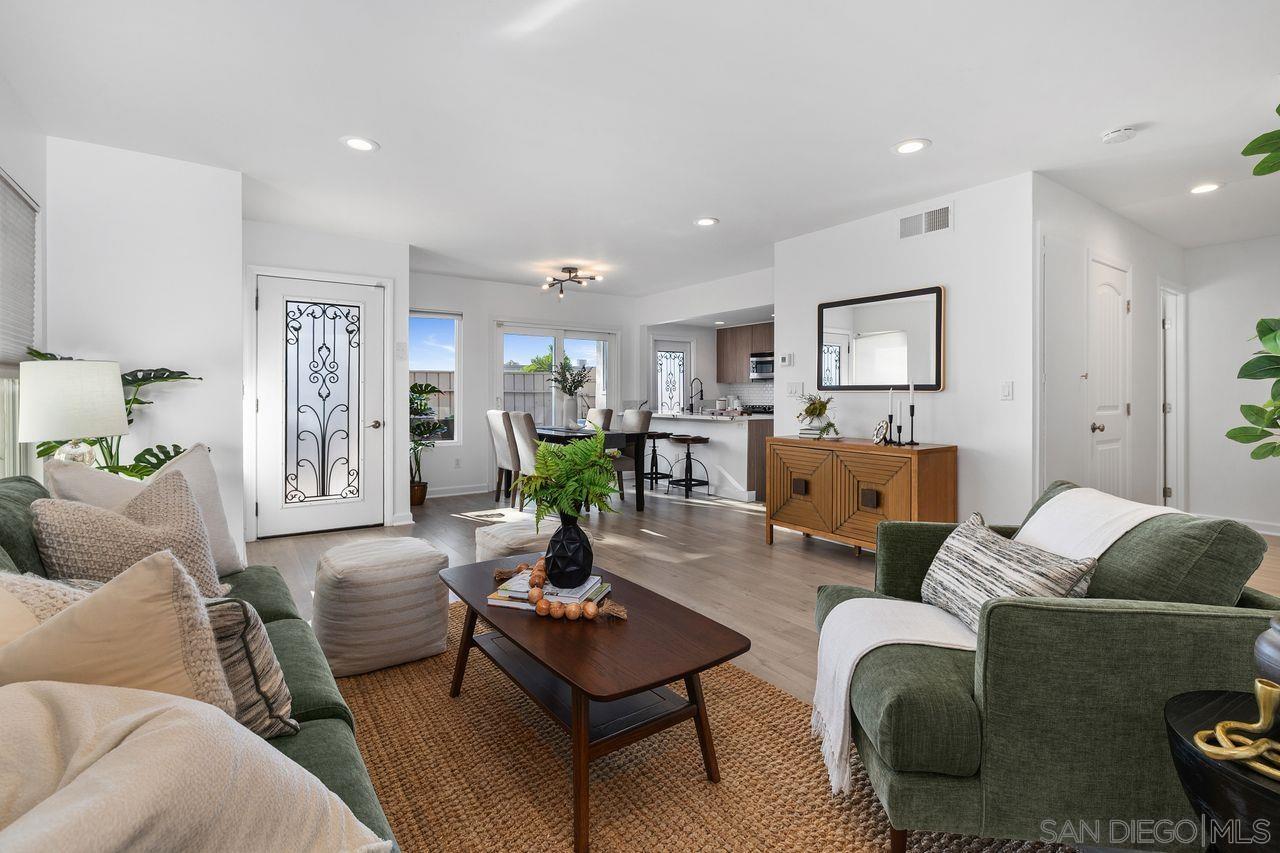 Detail Gallery Image 2 of 41 For 4062  Mount Acadia, San Diego,  CA 92111 - 2 Beds | 1/1 Baths