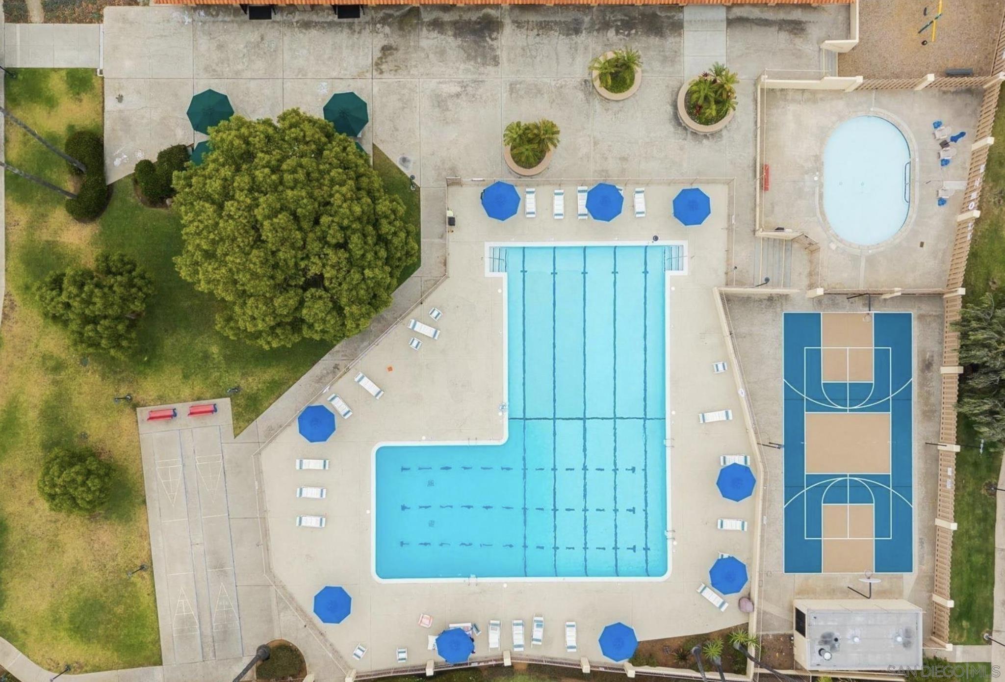 Detail Gallery Image 32 of 41 For 4062  Mount Acadia, San Diego,  CA 92111 - 2 Beds | 1/1 Baths