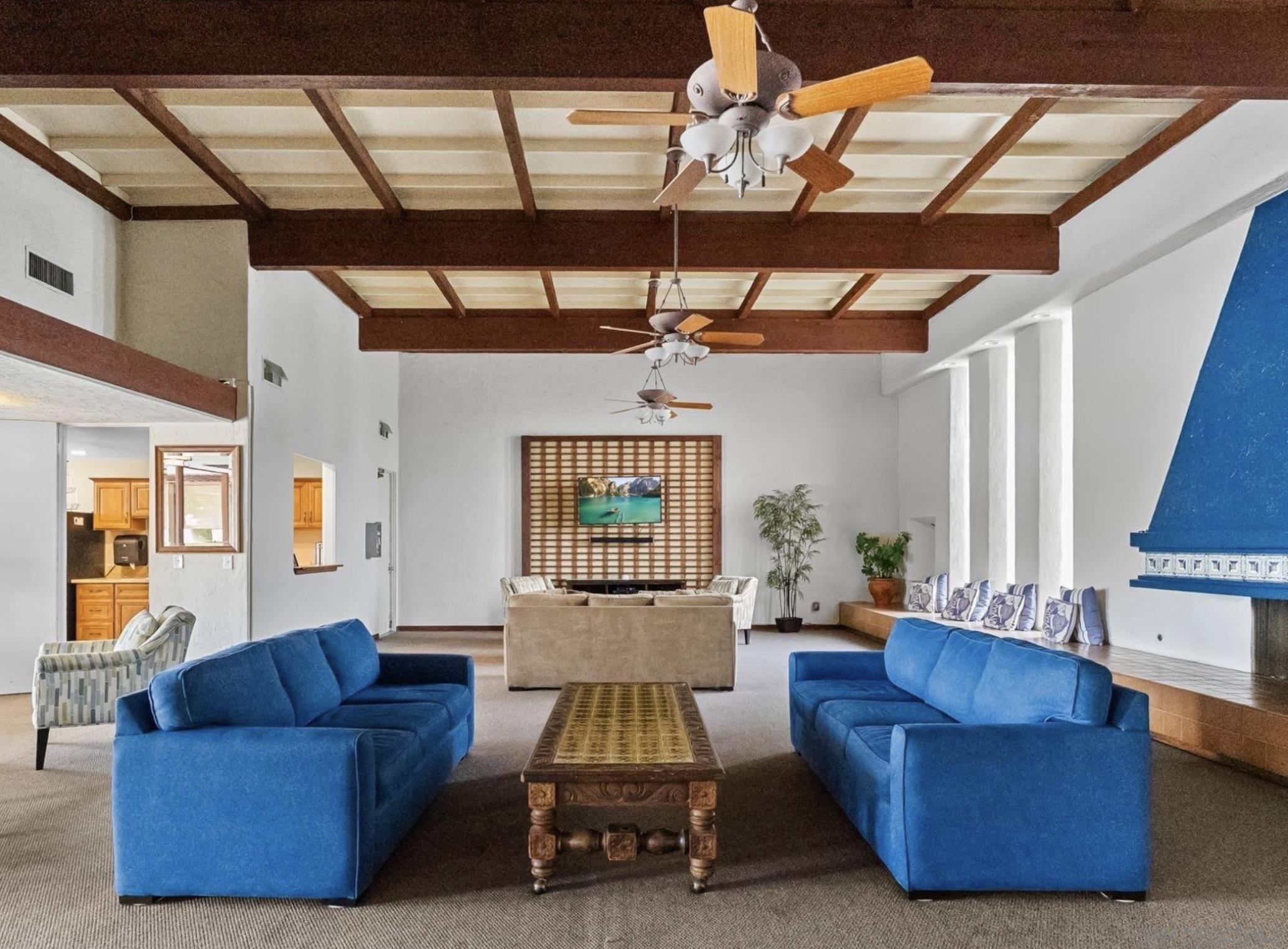 Detail Gallery Image 33 of 41 For 4062  Mount Acadia, San Diego,  CA 92111 - 2 Beds | 1/1 Baths