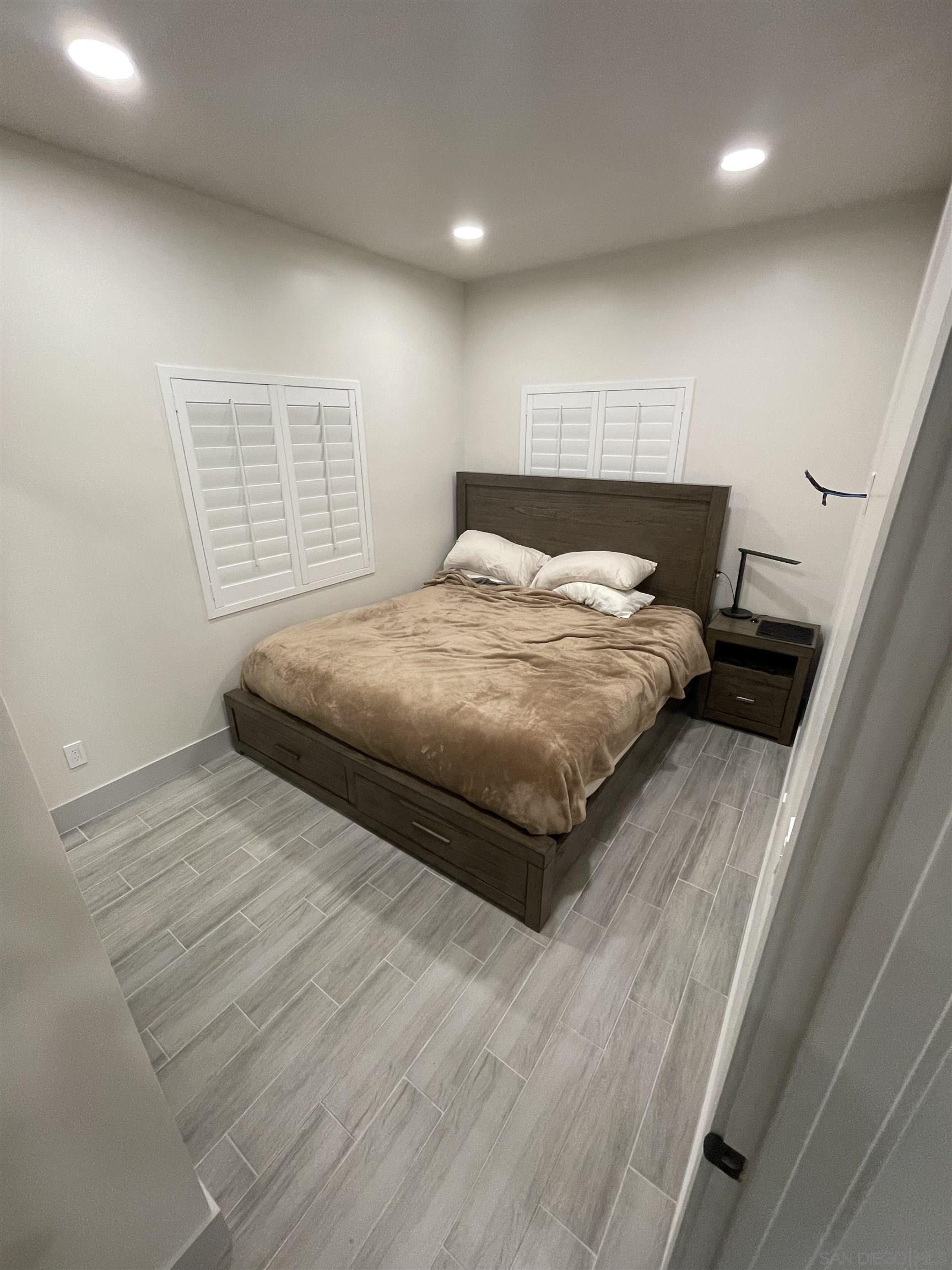 Detail Gallery Image 18 of 22 For 1096  Grove Avenue, Imperial Beach,  CA 91932 - 5 Beds | 3 Baths