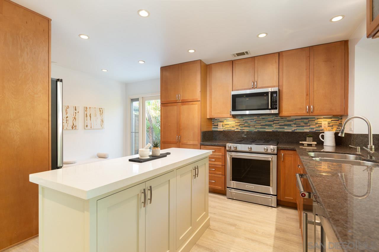 Detail Gallery Image 9 of 40 For 2921  Estancia, San Clemente,  CA 92673 - 3 Beds | 3 Baths