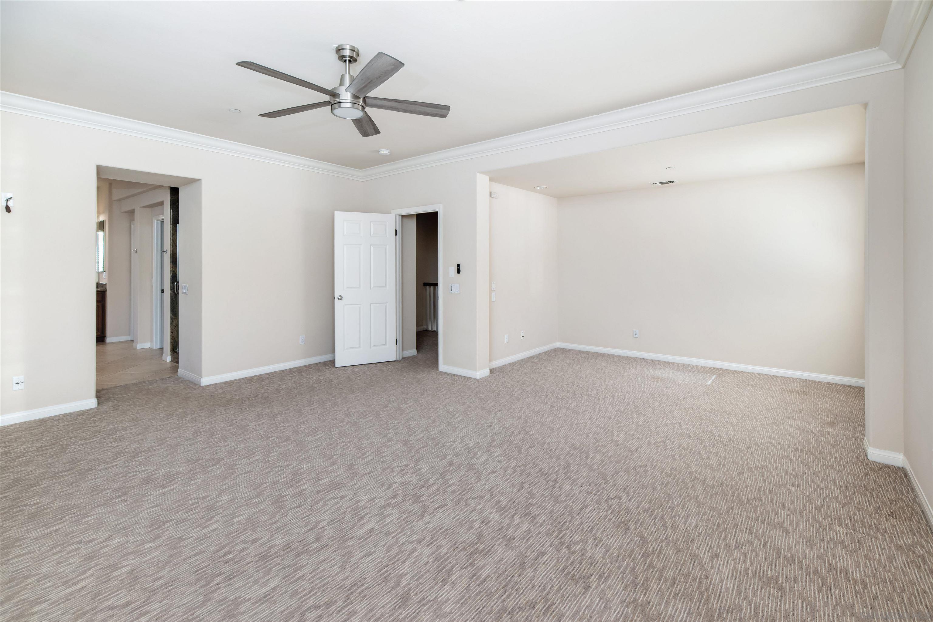 Detail Gallery Image 15 of 22 For 16244  Palomino Mesa Ct., San Diego,  CA 92127 - 5 Beds | 3 Baths