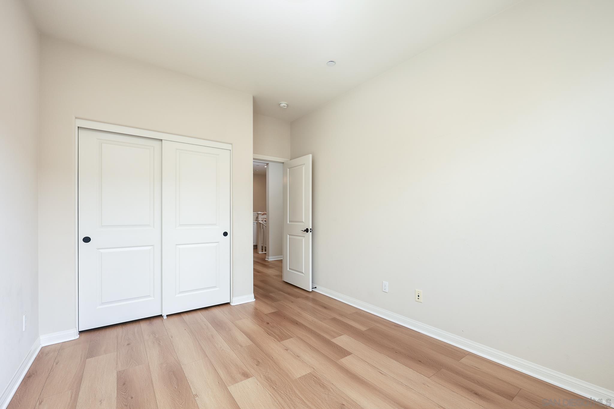 Detail Gallery Image 19 of 36 For 15965  Parkview Loop, San Diego,  CA 92127 - 3 Beds | 2/1 Baths