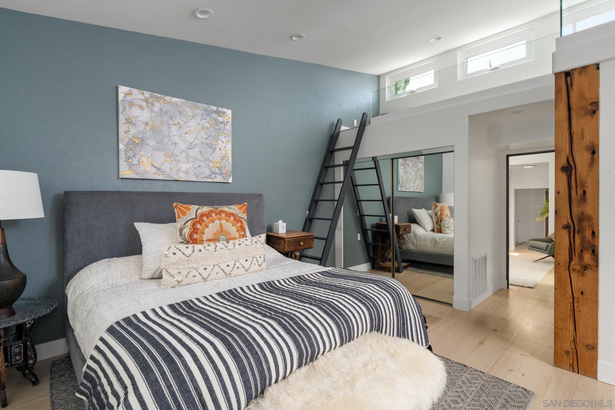 Detail Gallery Image 12 of 30 For 1370  Neptune, Encinitas,  CA 92024 - 4 Beds | 4/1 Baths