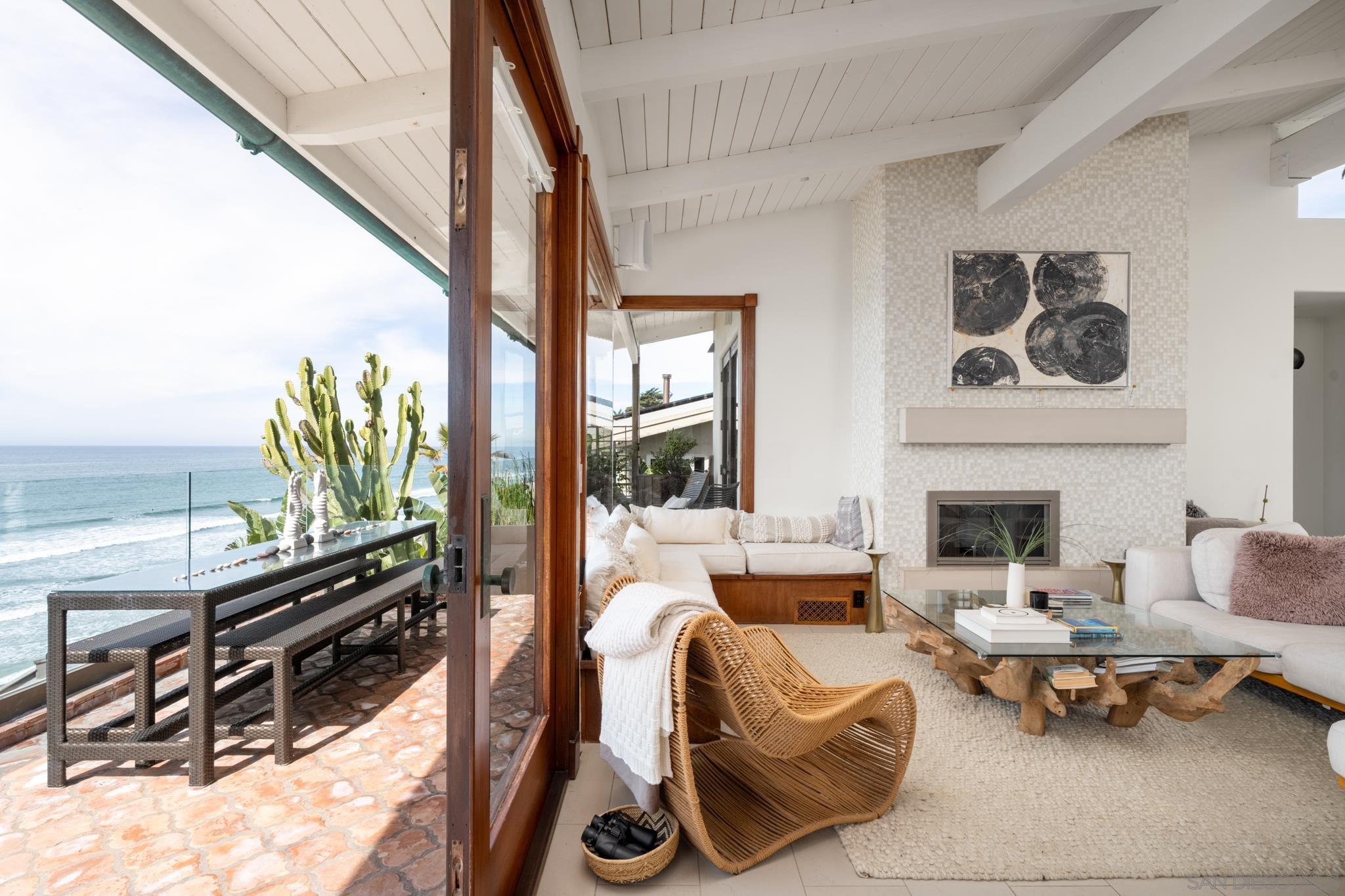 Detail Gallery Image 20 of 30 For 1370  Neptune, Encinitas,  CA 92024 - 4 Beds | 4/1 Baths