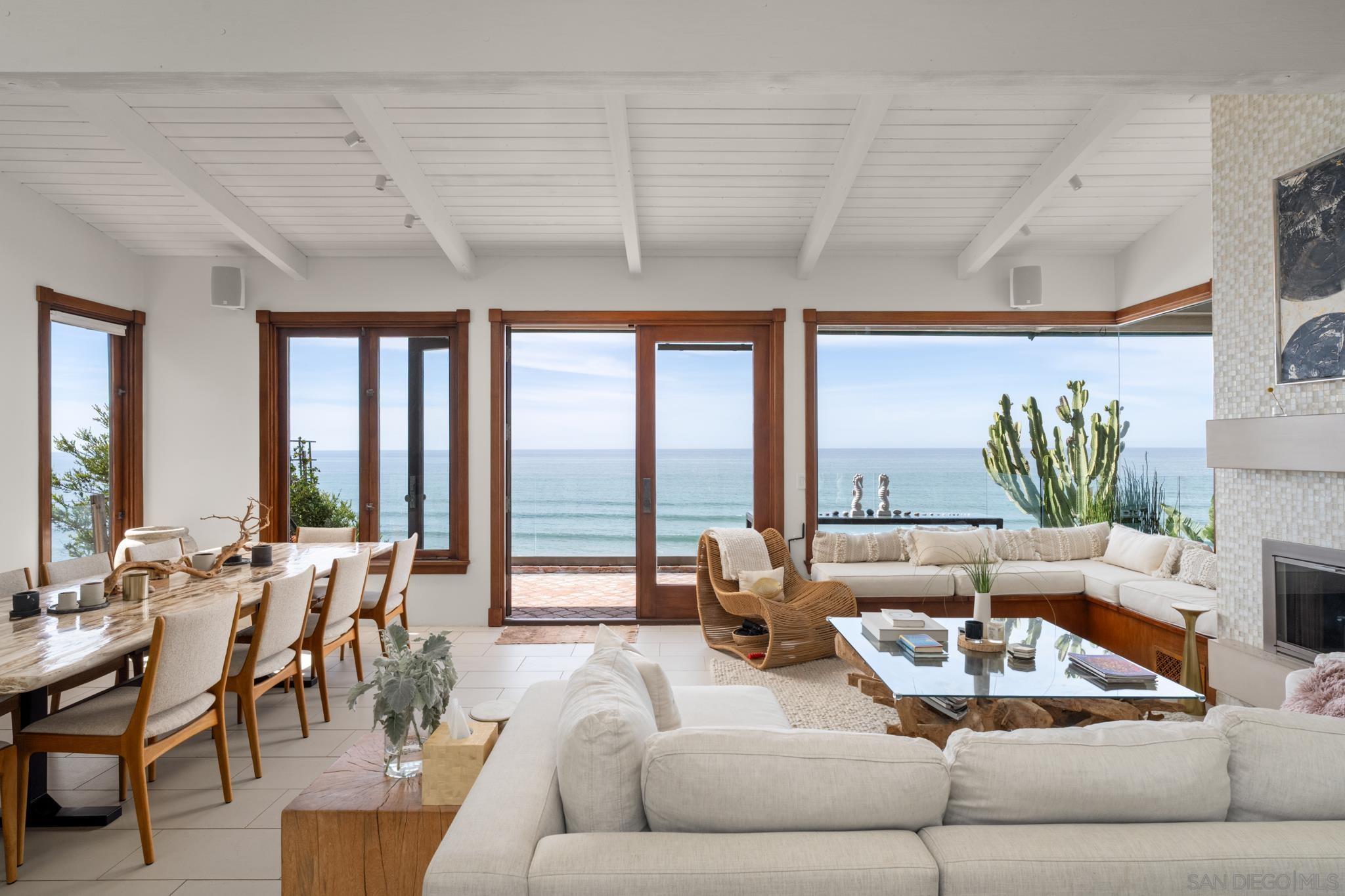 Detail Gallery Image 4 of 30 For 1370  Neptune, Encinitas,  CA 92024 - 4 Beds | 4/1 Baths