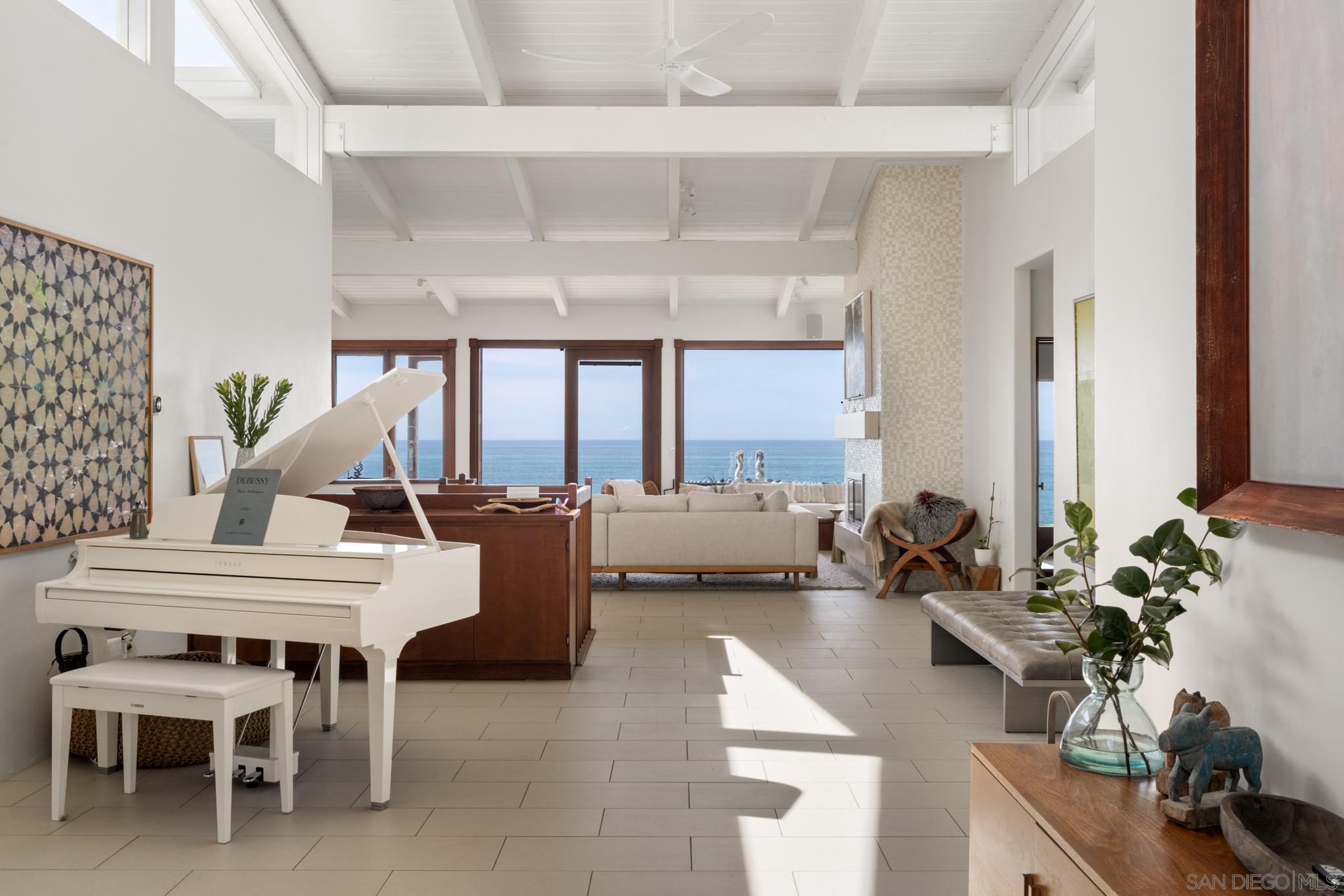 Detail Gallery Image 6 of 30 For 1370  Neptune, Encinitas,  CA 92024 - 4 Beds | 4/1 Baths