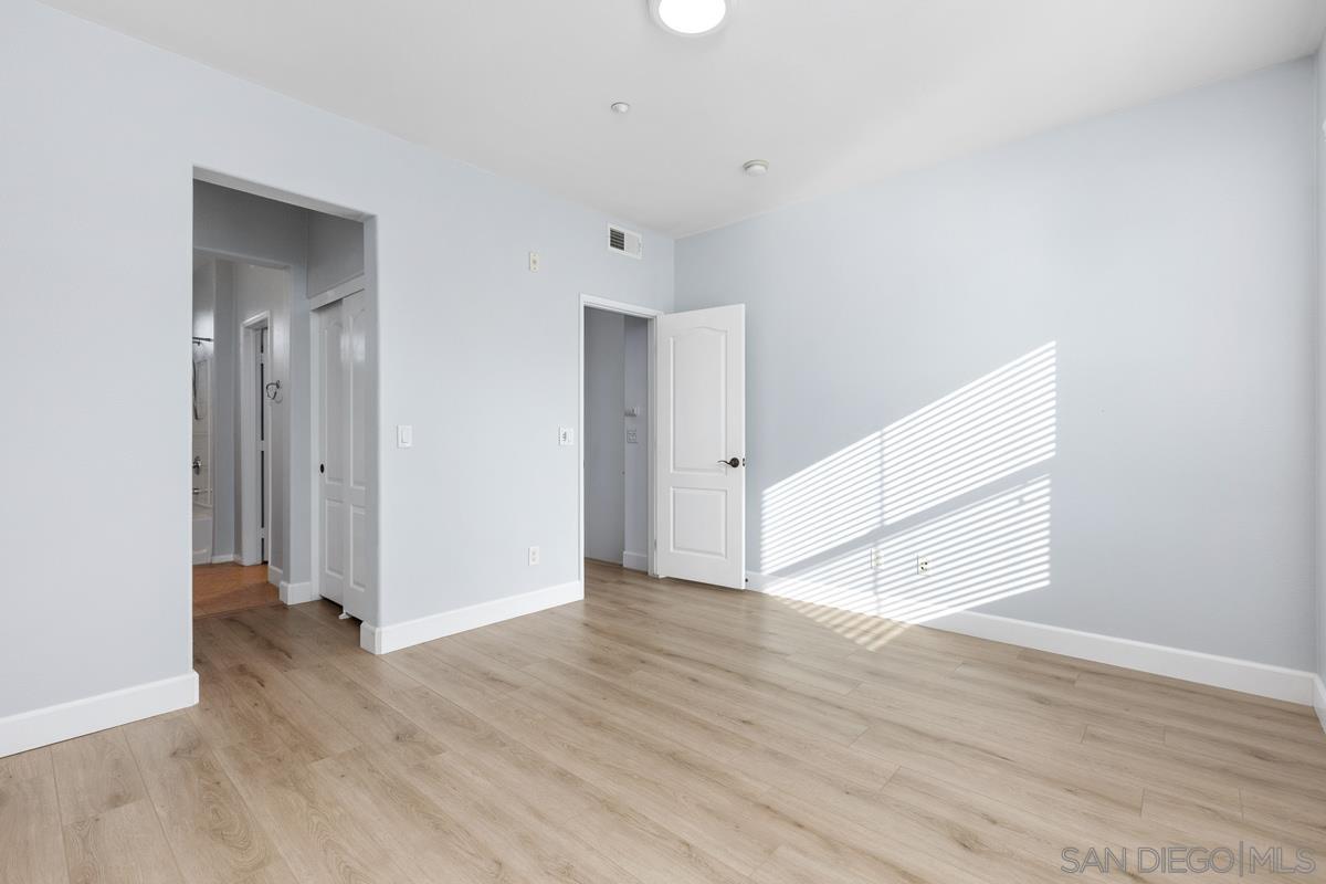 Detail Gallery Image 16 of 36 For 17070  Calle Trevino  #3,  San Diego,  CA 92127 - 3 Beds | 3/1 Baths