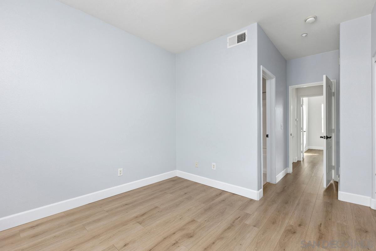 Detail Gallery Image 20 of 36 For 17070  Calle Trevino  #3,  San Diego,  CA 92127 - 3 Beds | 3/1 Baths