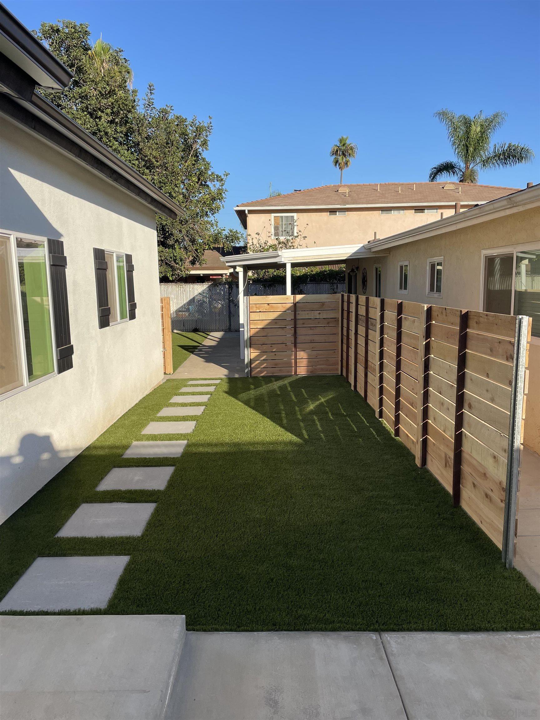 Detail Gallery Image 10 of 22 For 1096  Grove Avenue, Imperial Beach,  CA 91932 - – Beds | – Baths