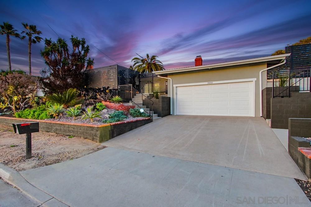 Detail Gallery Image 2 of 56 For 3880  Adams St, Carlsbad,  CA 92008 - 4 Beds | 2 Baths