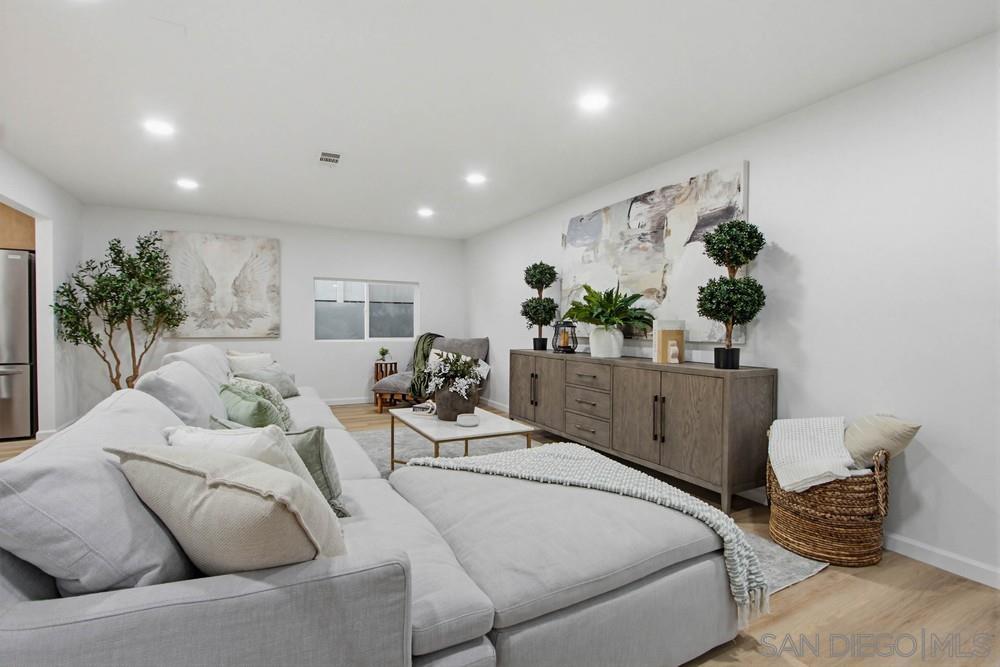 Detail Gallery Image 26 of 56 For 3880  Adams St, Carlsbad,  CA 92008 - 4 Beds | 2 Baths