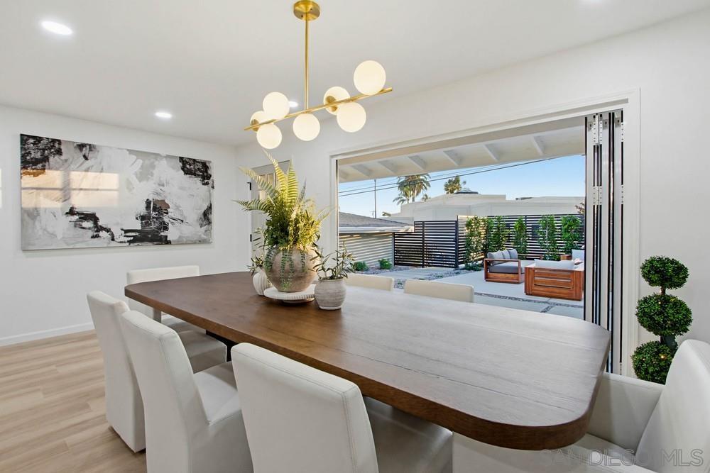 Detail Gallery Image 9 of 56 For 3880  Adams St, Carlsbad,  CA 92008 - 4 Beds | 2 Baths