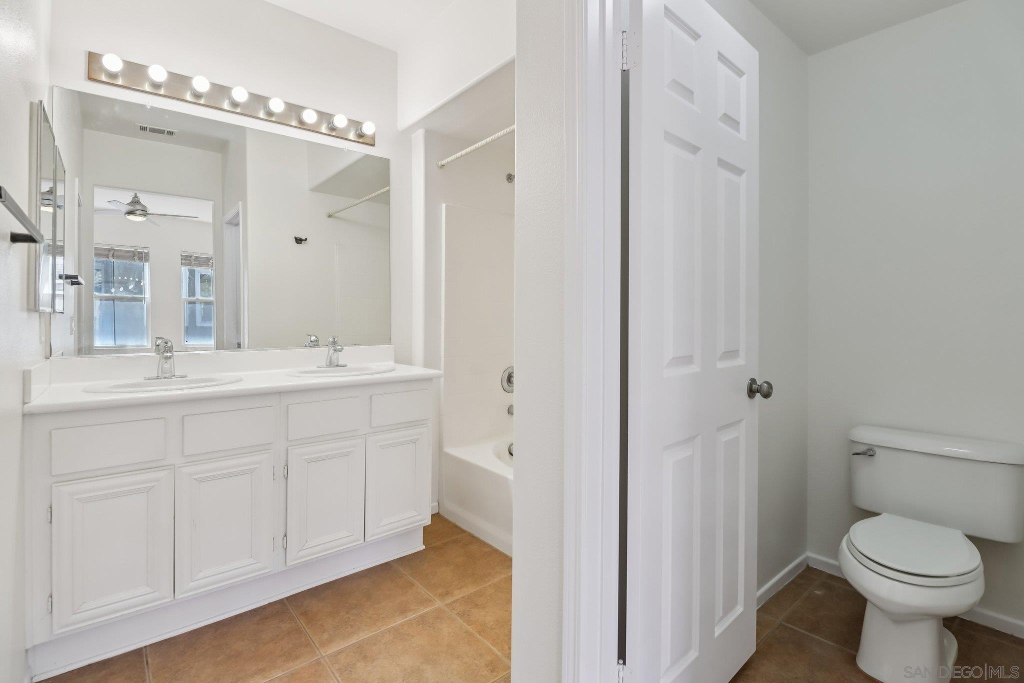 Detail Gallery Image 20 of 41 For 7895  via Montebello  #1,  San Diego,  CA 92129 - 2 Beds | 1/1 Baths