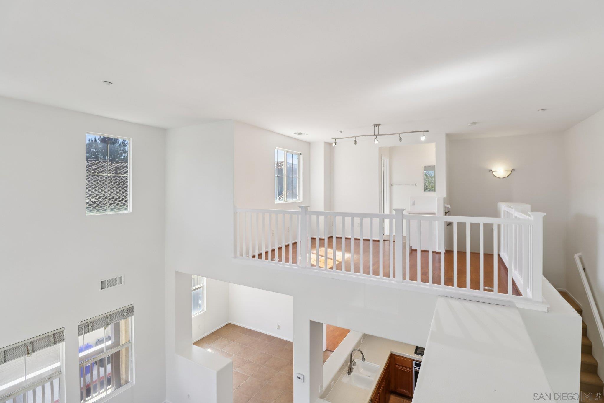 Detail Gallery Image 29 of 41 For 7895  via Montebello  #1,  San Diego,  CA 92129 - 2 Beds | 1/1 Baths