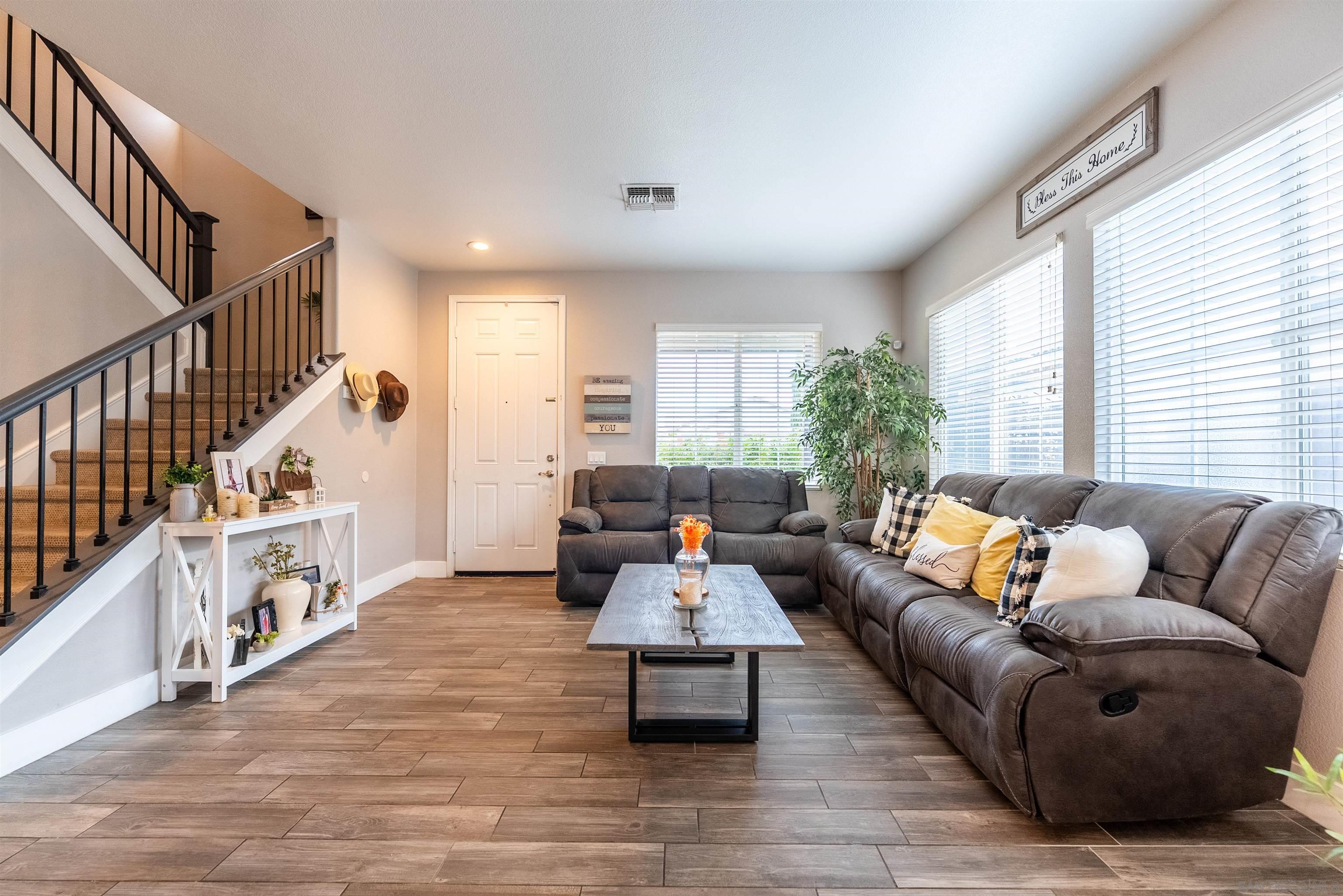 Detail Gallery Image 14 of 40 For 226  Quail Run Dr, El Centro,  CA 92243 - 4 Beds | 2/1 Baths