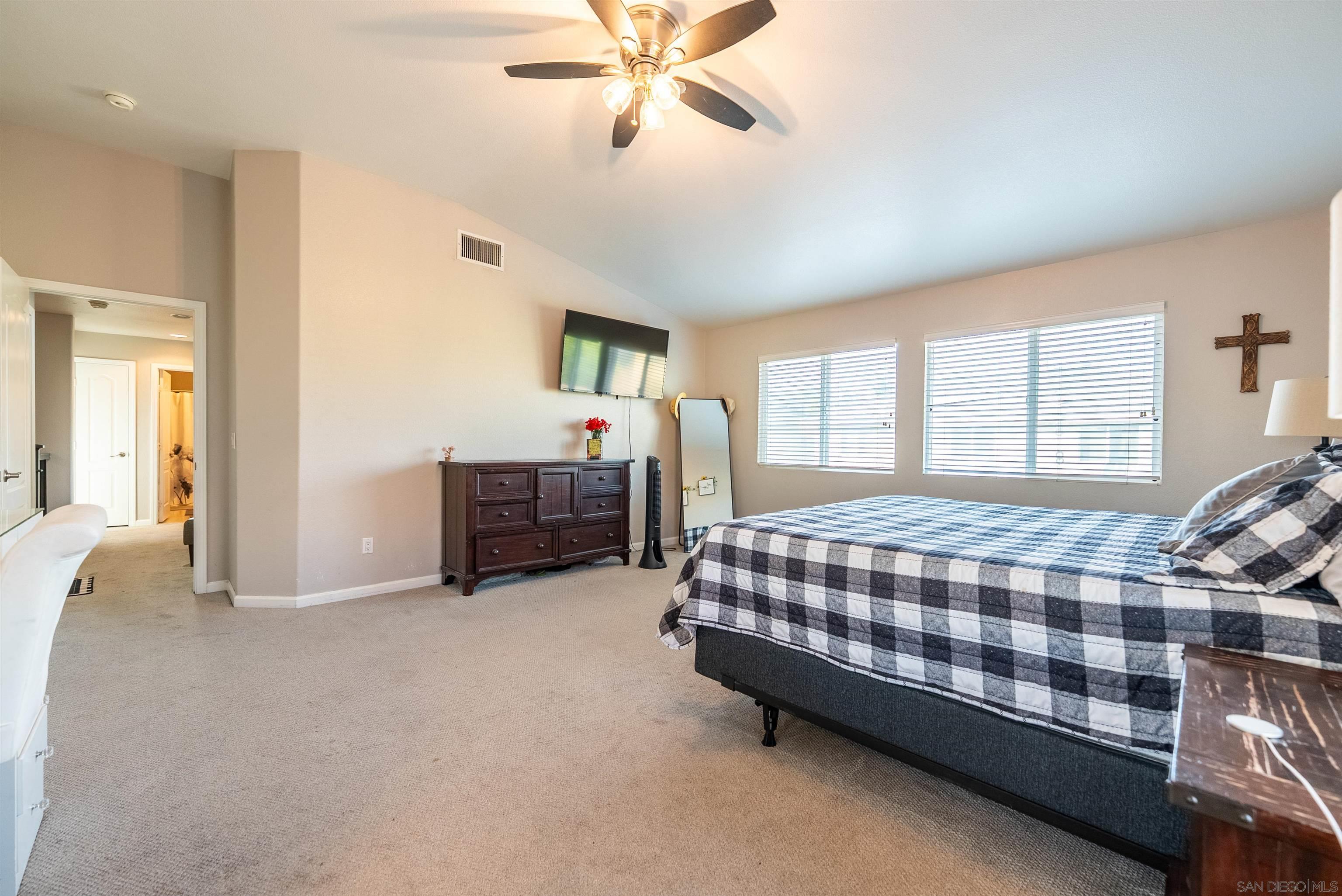 Detail Gallery Image 34 of 40 For 226  Quail Run Dr, El Centro,  CA 92243 - 4 Beds | 2/1 Baths