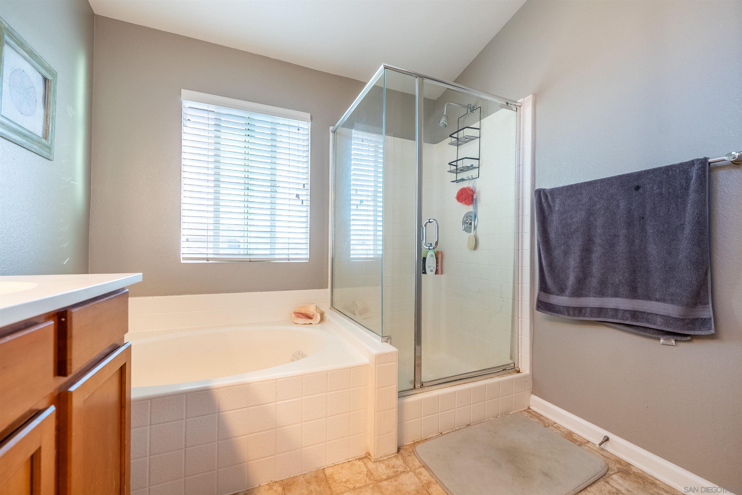 Detail Gallery Image 37 of 40 For 226  Quail Run Dr, El Centro,  CA 92243 - 4 Beds | 2/1 Baths