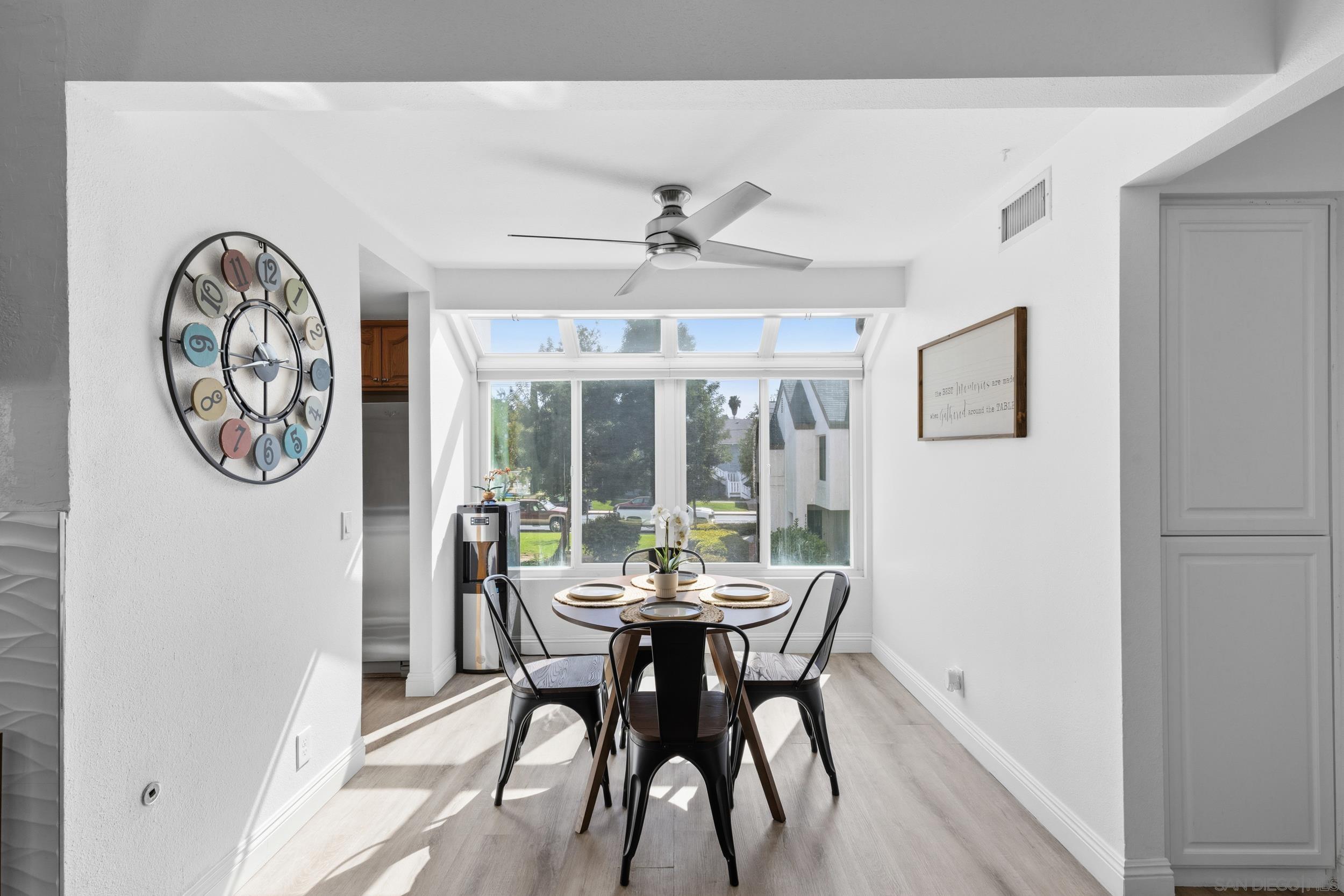 Detail Gallery Image 10 of 27 For 1504  Granite Hills Dr  a,  El Cajon,  CA 92019 - 2 Beds | 2 Baths