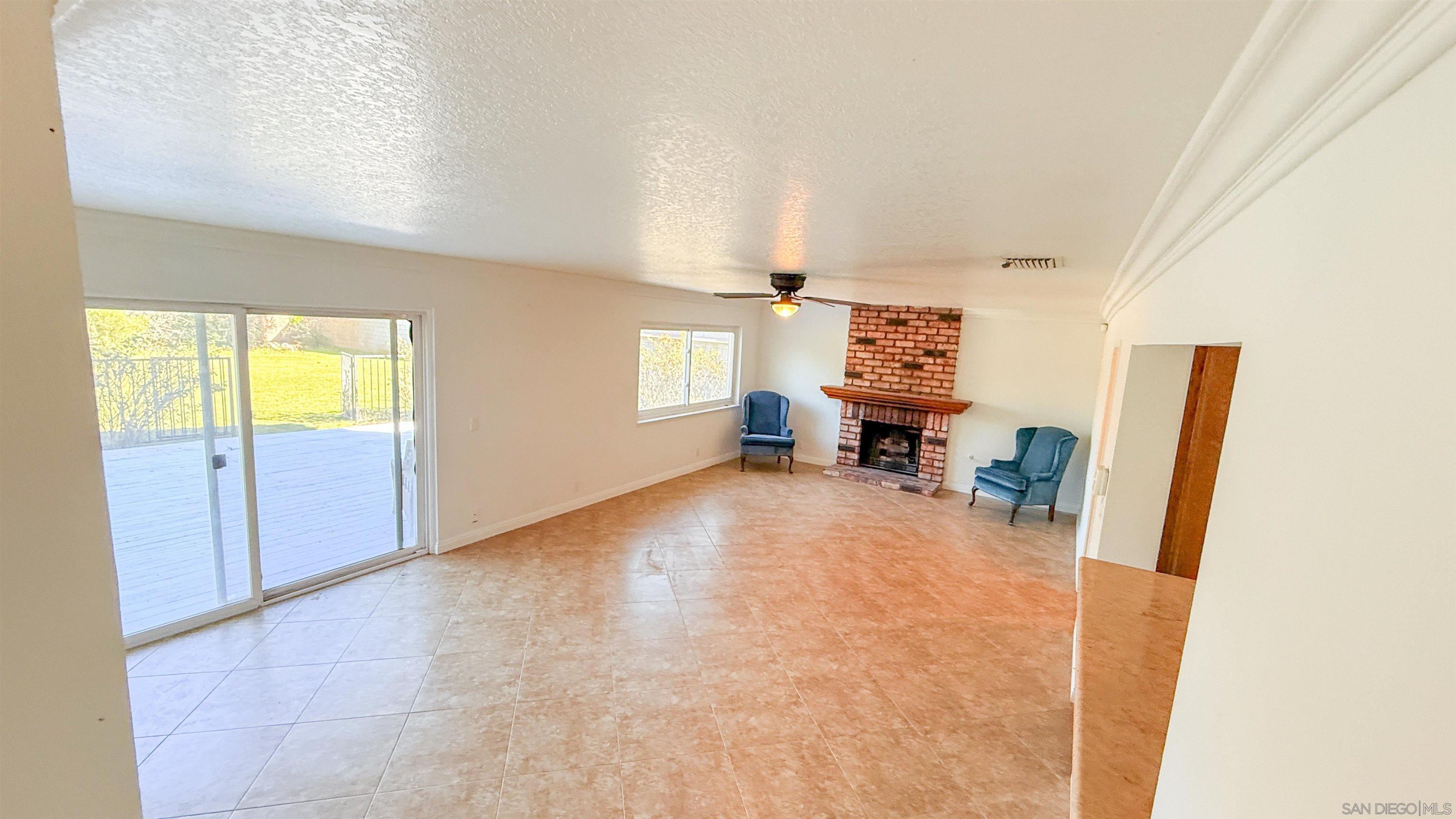 Detail Gallery Image 13 of 24 For 1942 N 3rd Ave, Upland,  CA 91784 - 3 Beds | 2/1 Baths