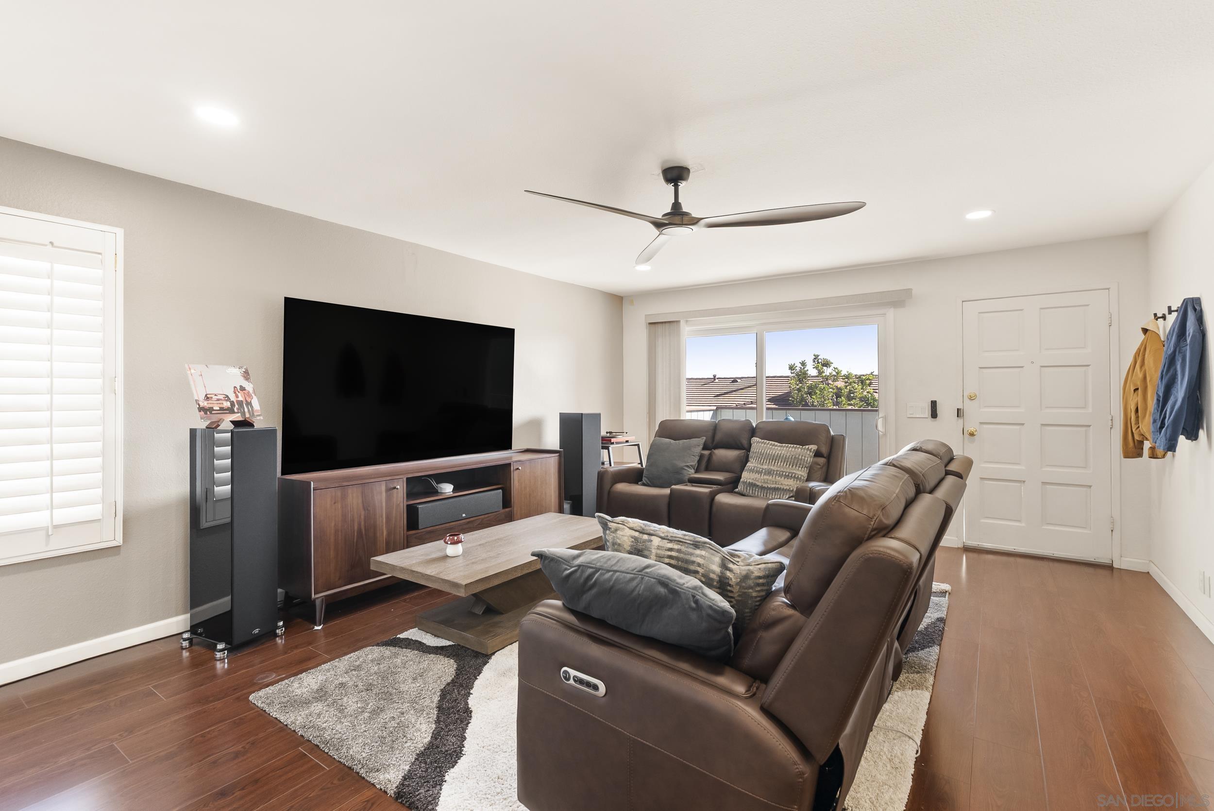 Detail Gallery Image 5 of 23 For 9864  Caminito Cuadro, San Diego,  CA 92129 - 2 Beds | 1/1 Baths
