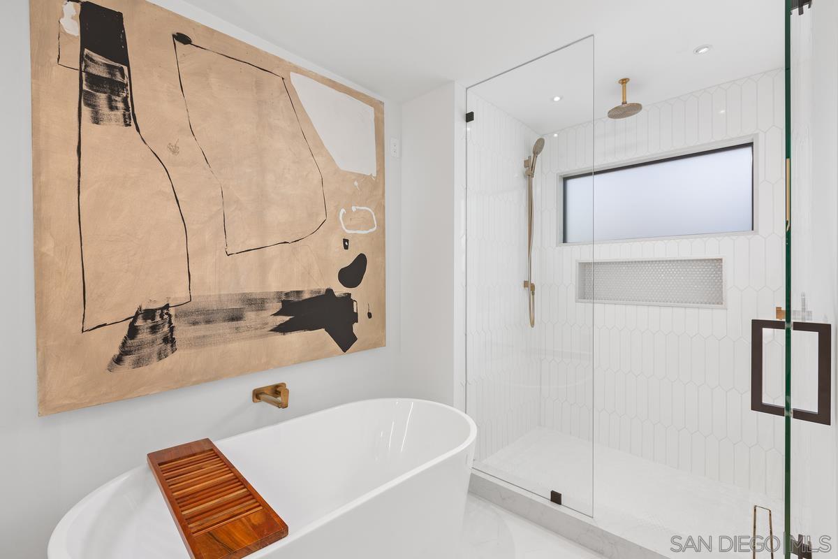 Detail Gallery Image 14 of 43 For 744  Bonair St, La Jolla,  CA 92037 - 3 Beds | 3/1 Baths