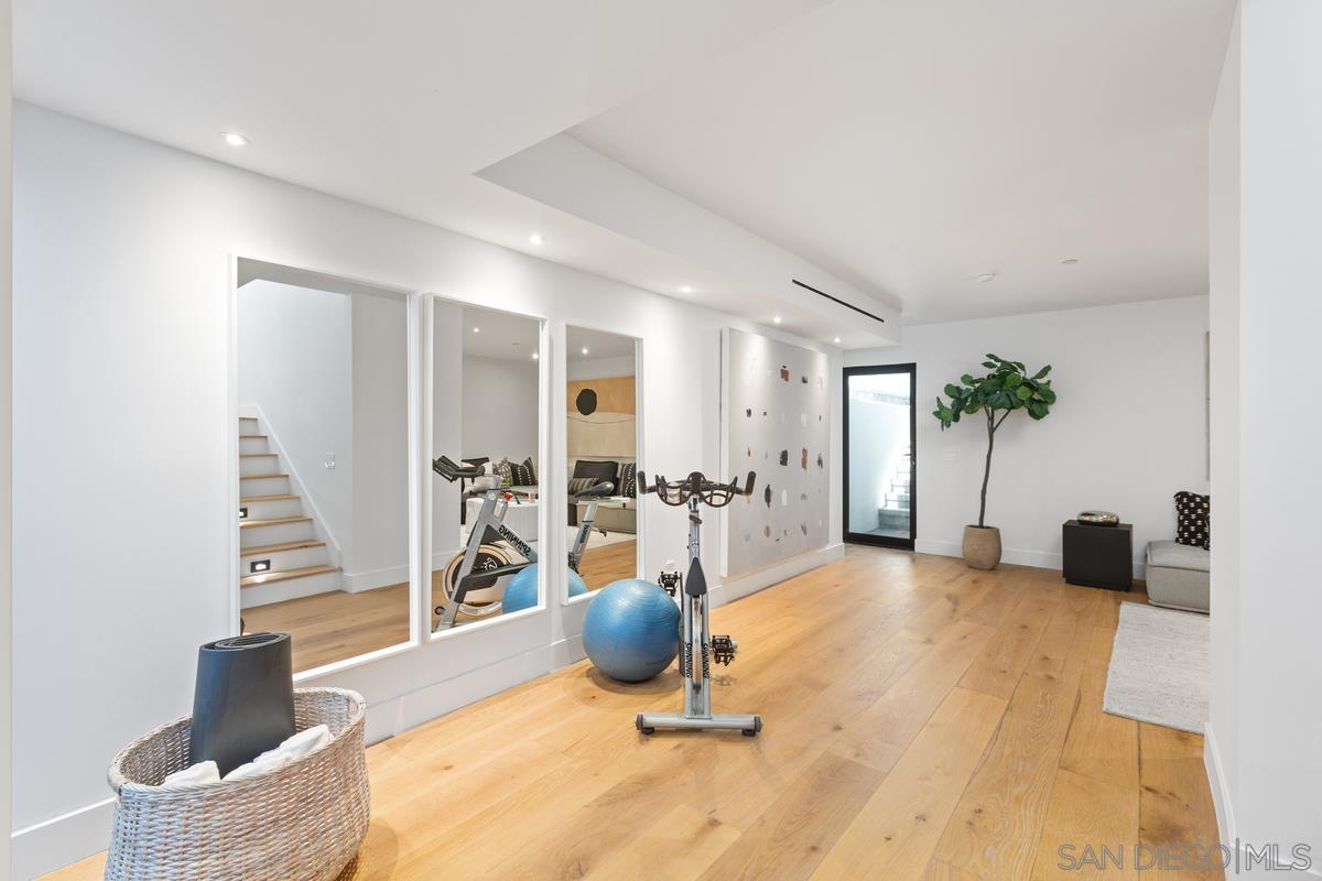 Detail Gallery Image 27 of 43 For 744  Bonair St, La Jolla,  CA 92037 - 3 Beds | 3/1 Baths