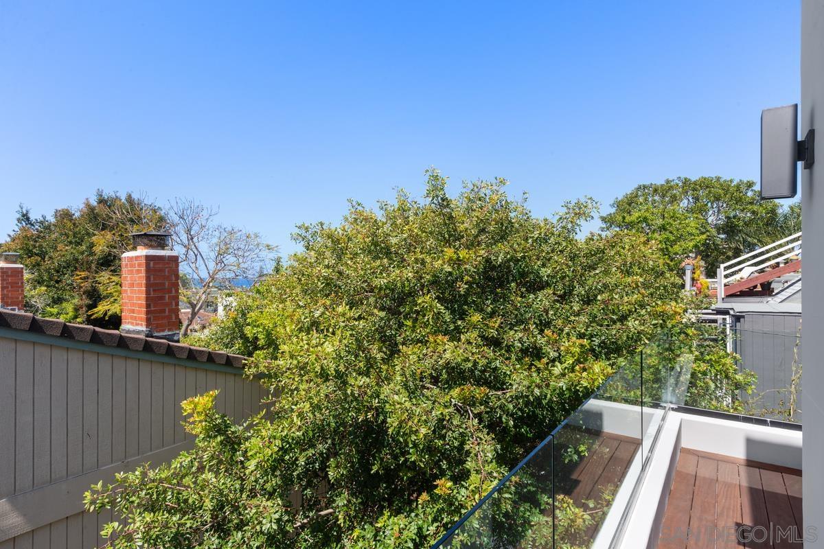 Detail Gallery Image 25 of 49 For 744  Bonair St, La Jolla,  CA 92037 - 4 Beds | 2/1 Baths