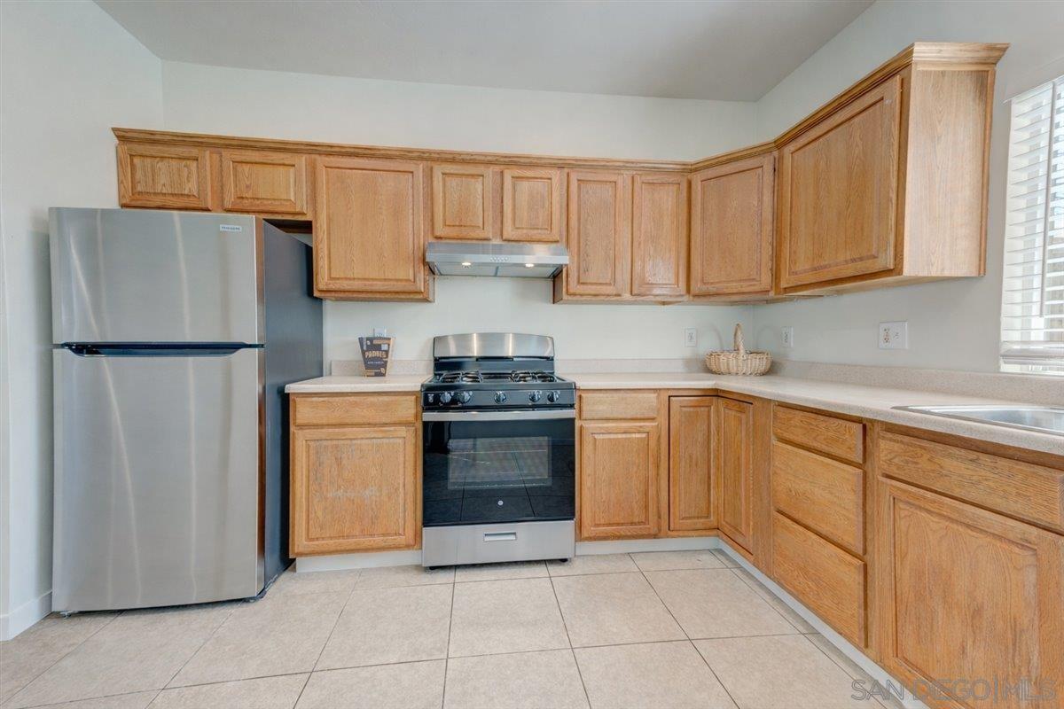 Detail Gallery Image 6 of 31 For 4250-4252  Division, San Diego,  CA 92113 - 9 Beds | 4 Baths