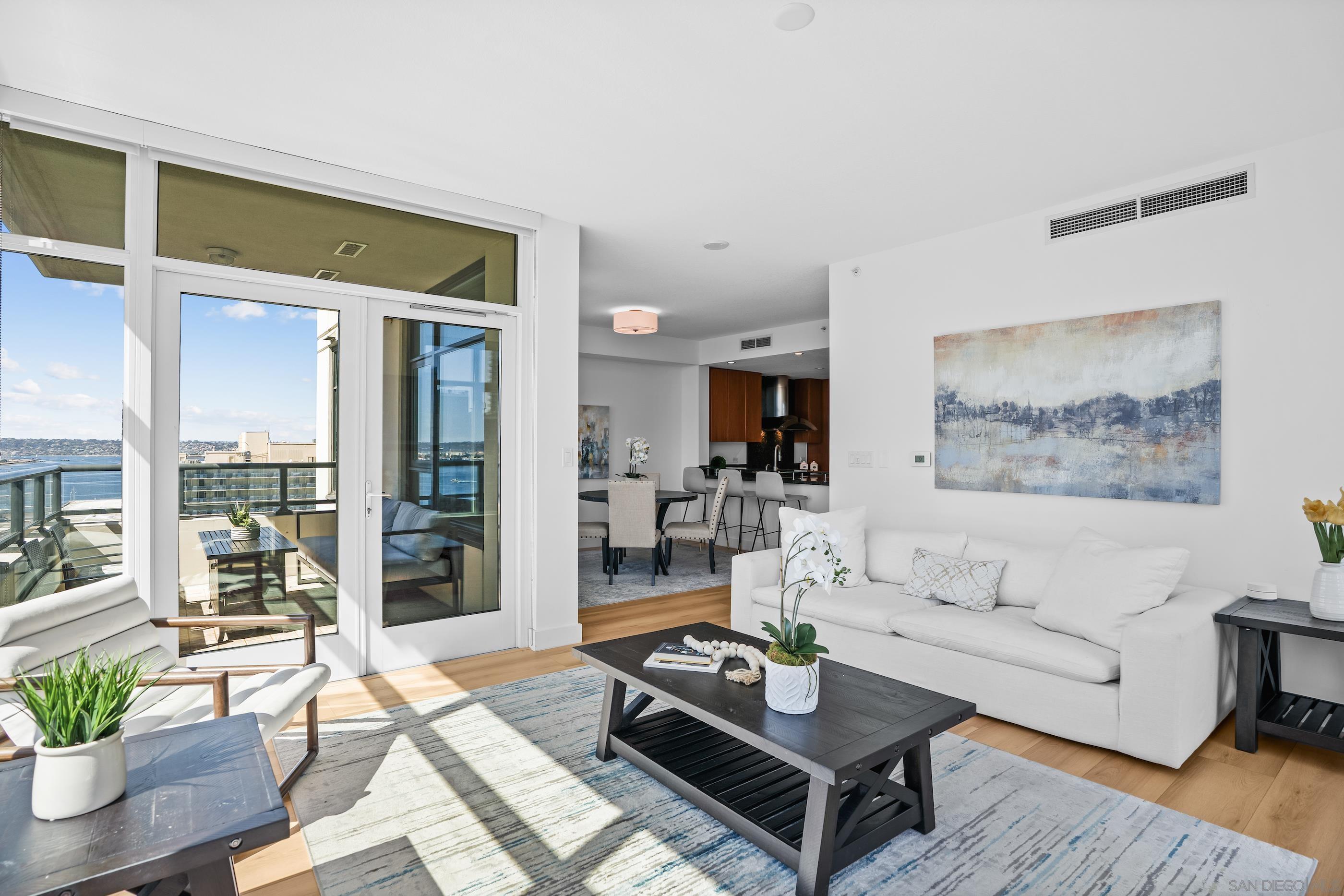 Detail Gallery Image 7 of 38 For 1205  Pacific Hwy  #1505,  San Diego,  CA 92101 - 2 Beds | 2 Baths