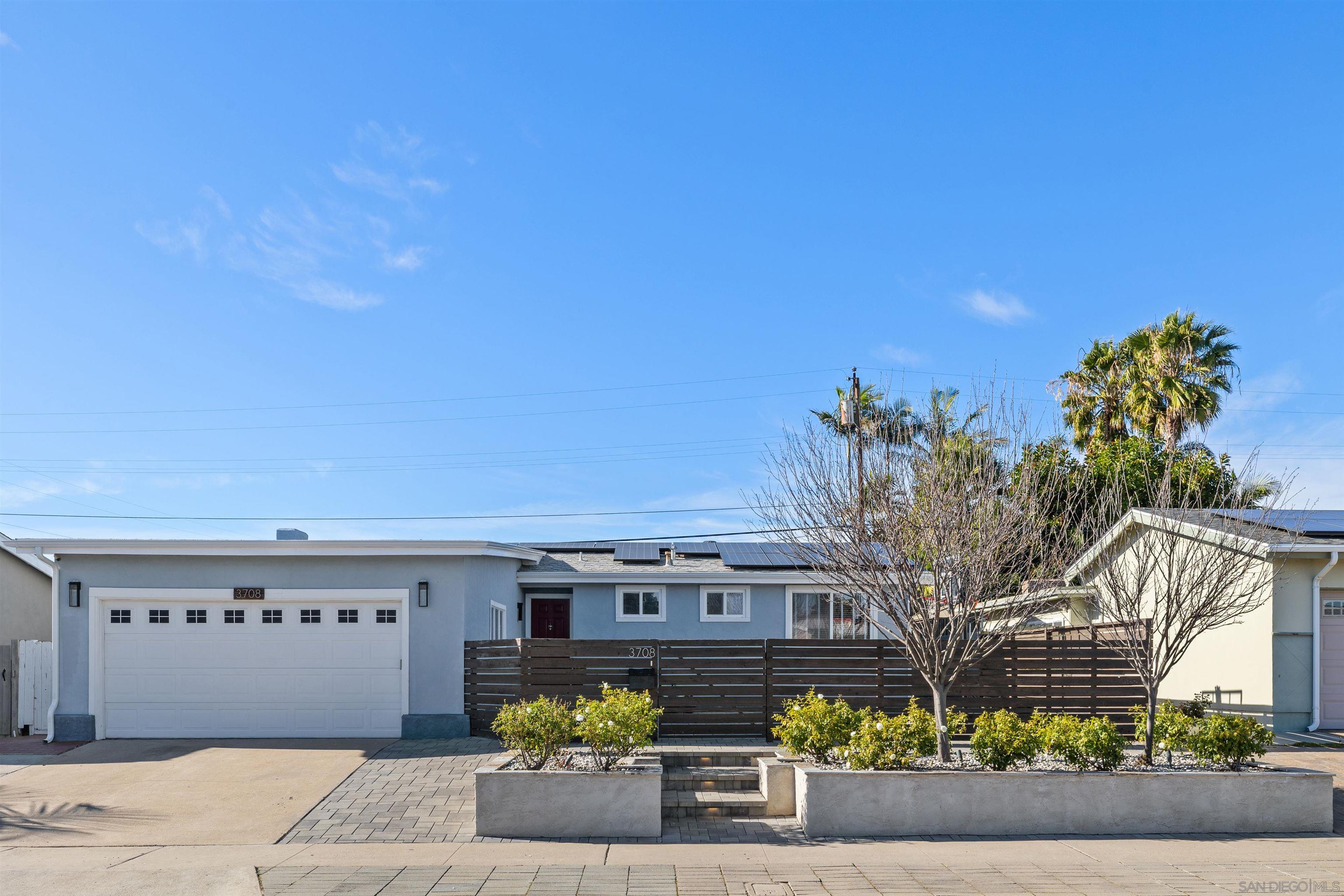 Detail Gallery Image 2 of 29 For 3708  Ben St, San Diego,  CA 92111 - 3 Beds | 2 Baths