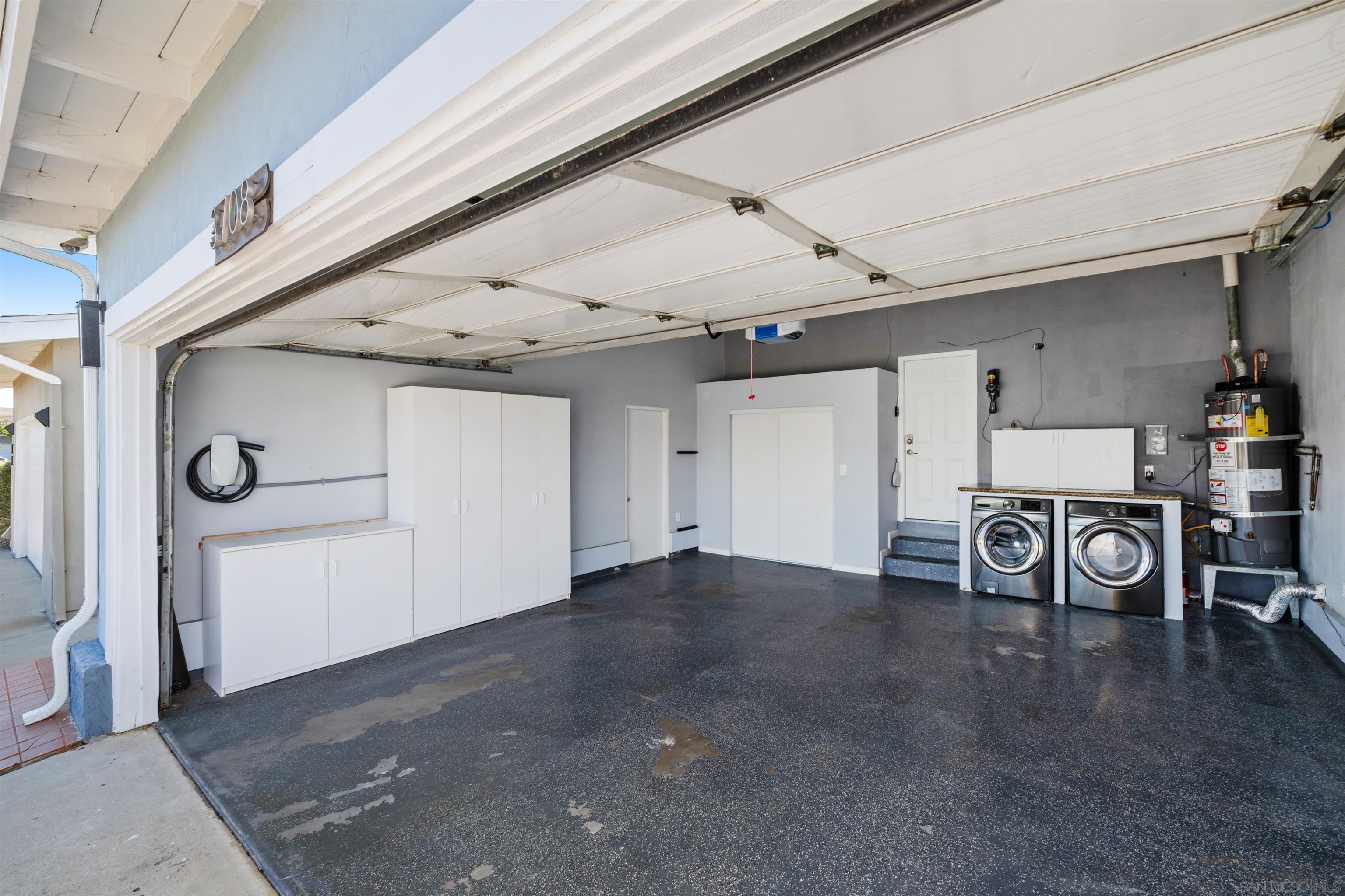 Detail Gallery Image 25 of 29 For 3708  Ben St, San Diego,  CA 92111 - 3 Beds | 2 Baths